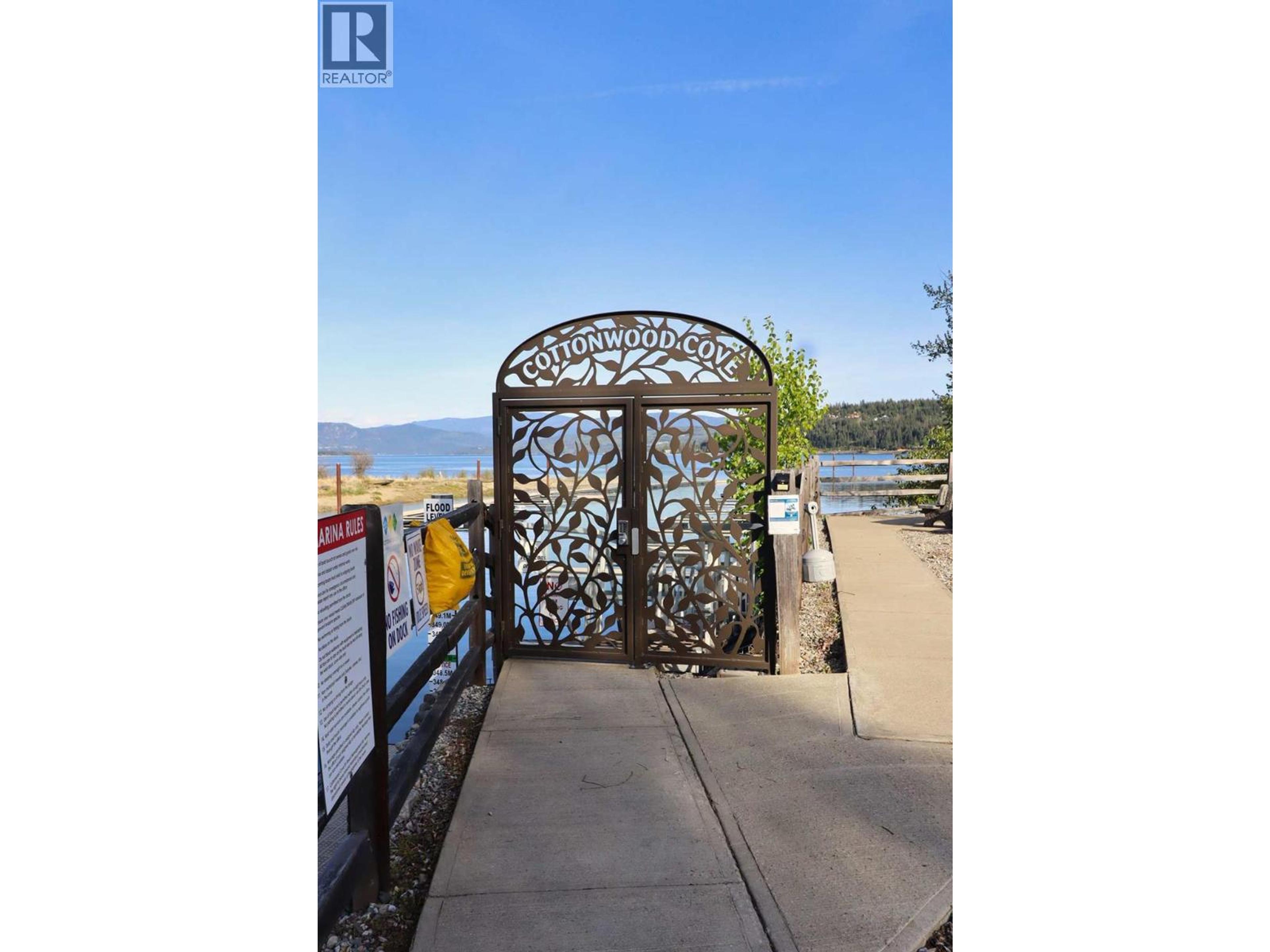 55 Cottonwood Drive N, Lee Creek - Exteriors - Photo 12