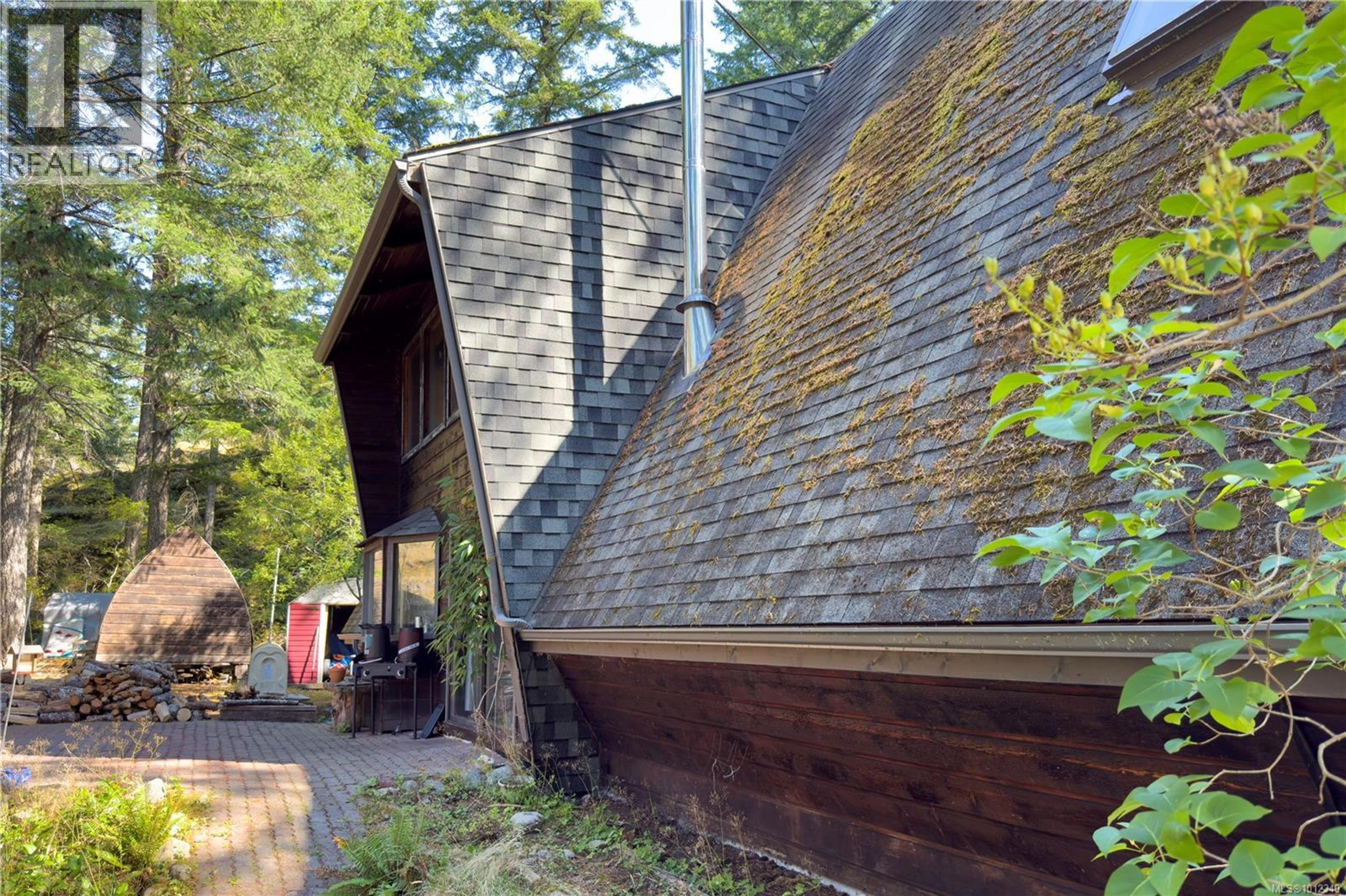 766 B Gowlland Harbour Rd, Quadra Island - Exteriors - Photo 9