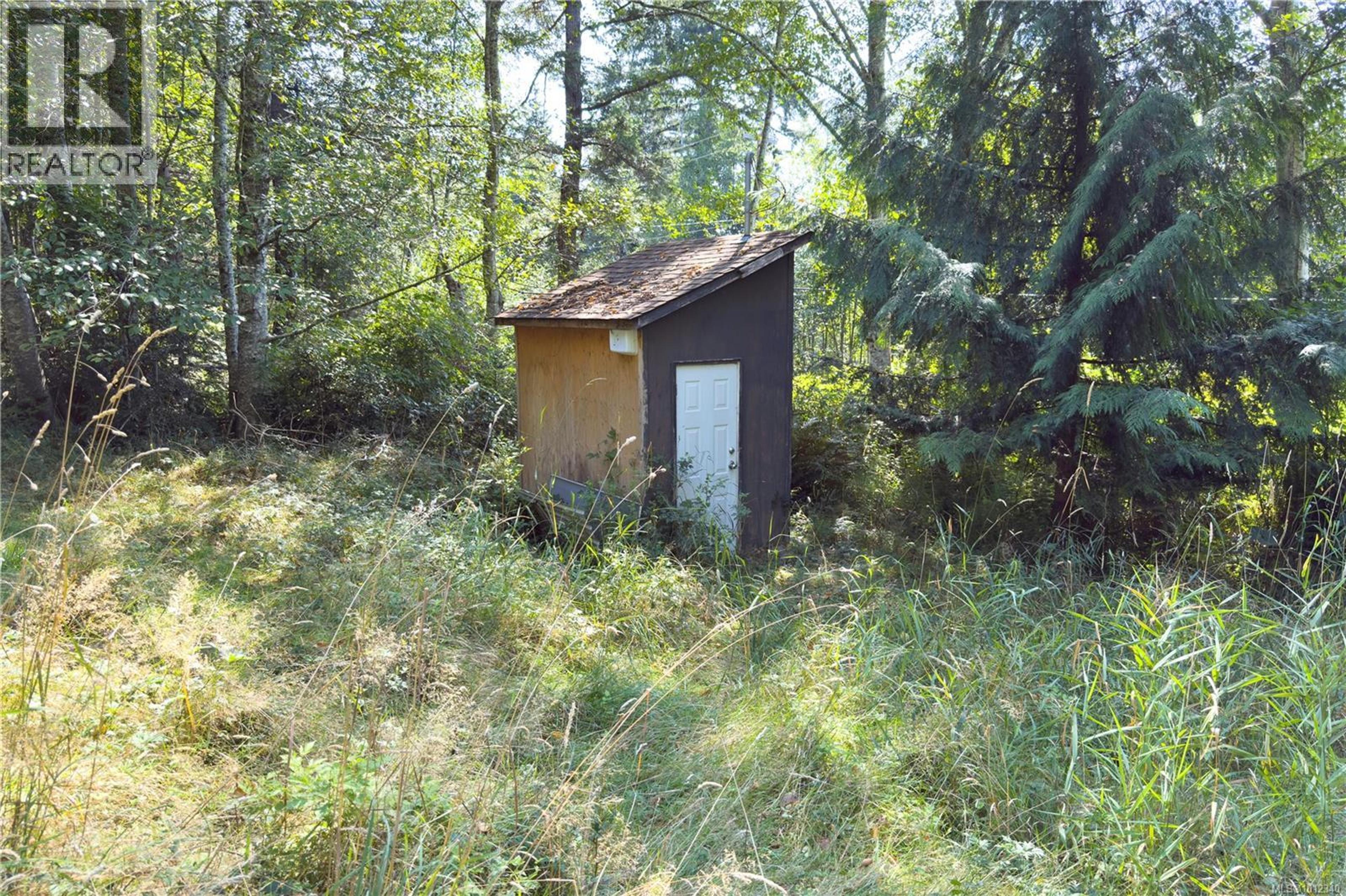 766 B Gowlland Harbour Rd, Quadra Island - Exteriors - Photo 11