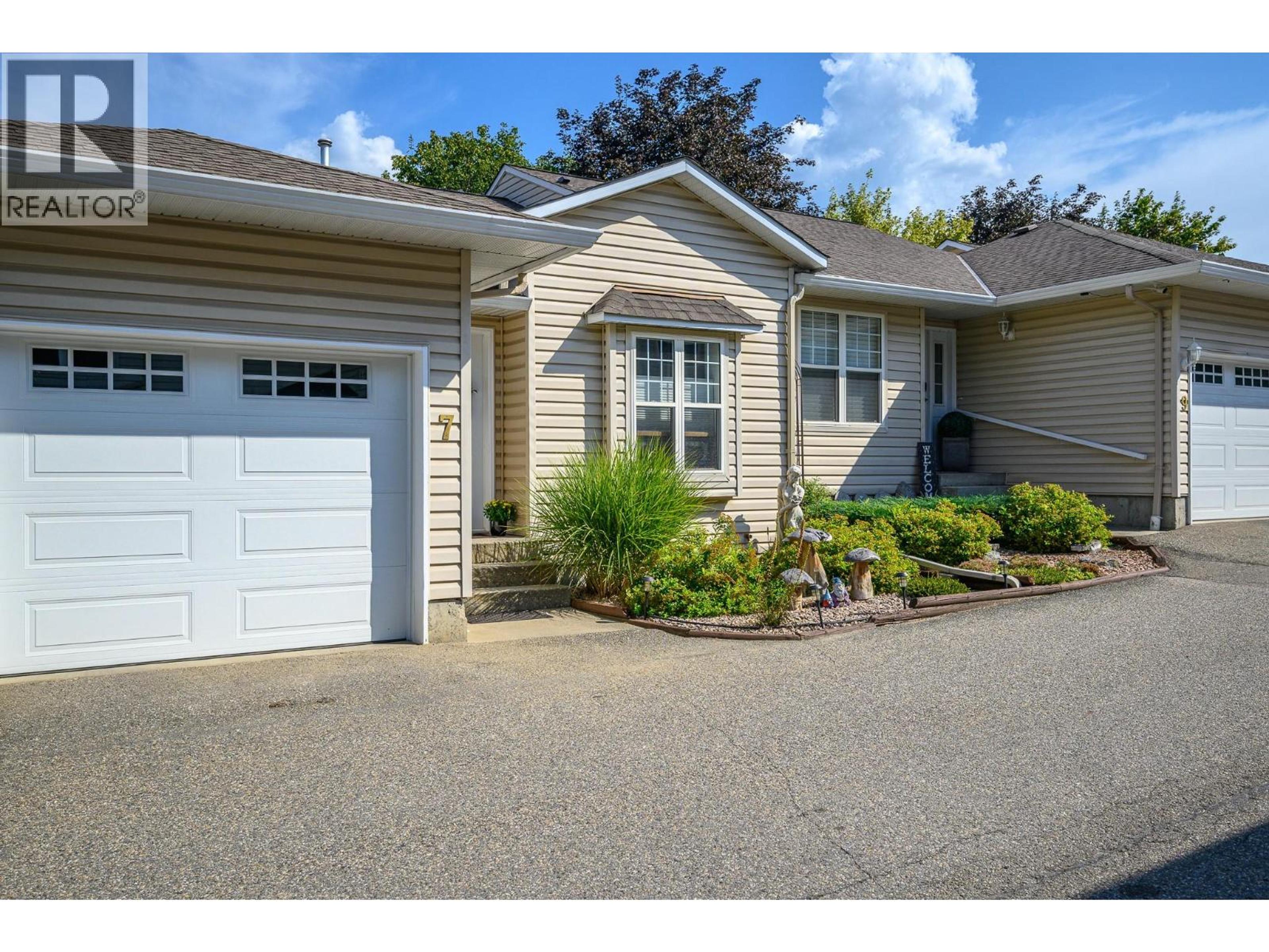 3485 Rosedale Avenue, Armstrong - Exteriors - Photo 5