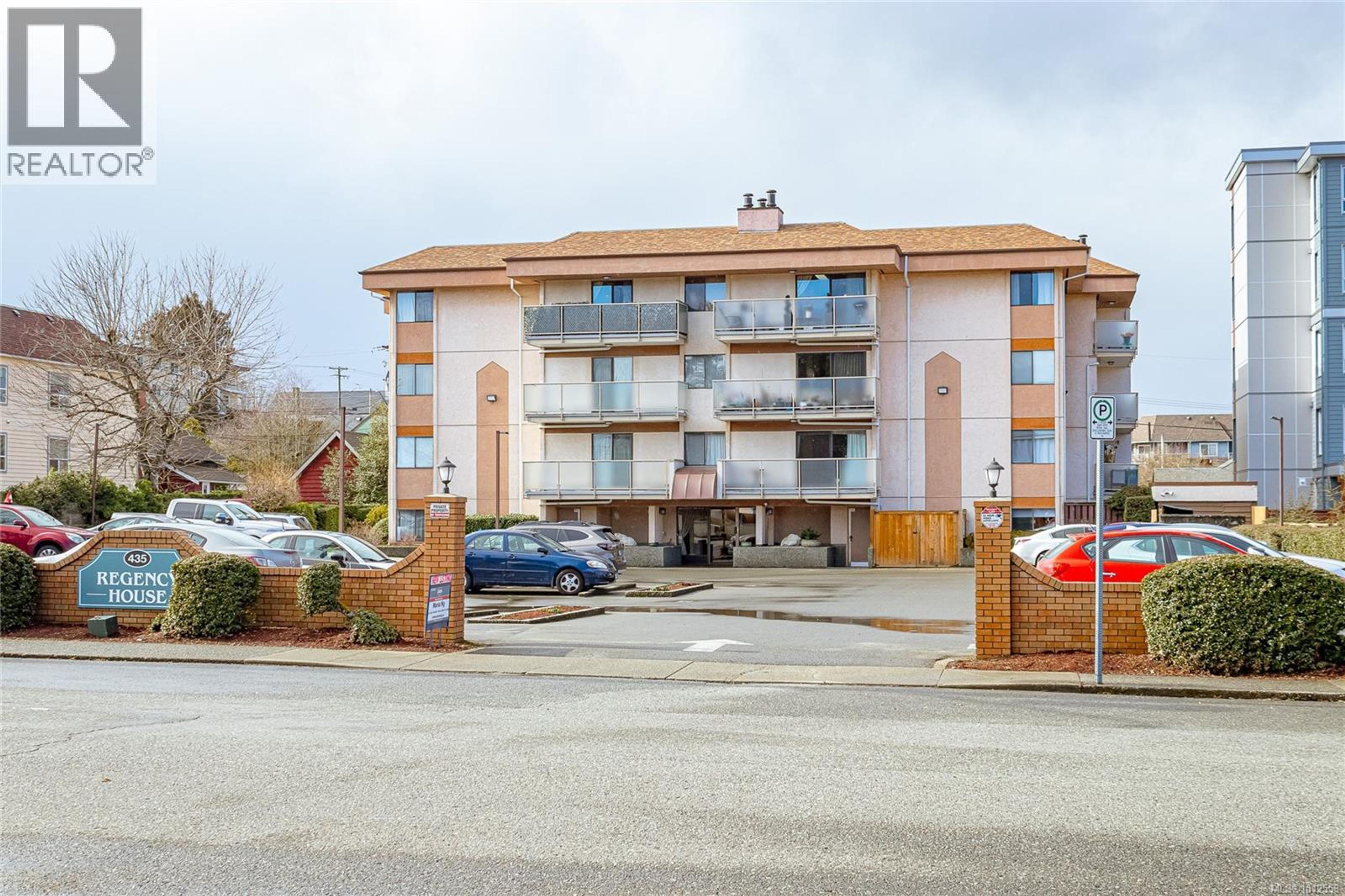 435 Festubert St, Duncan - Exteriors - Full Complex View - Photo 2