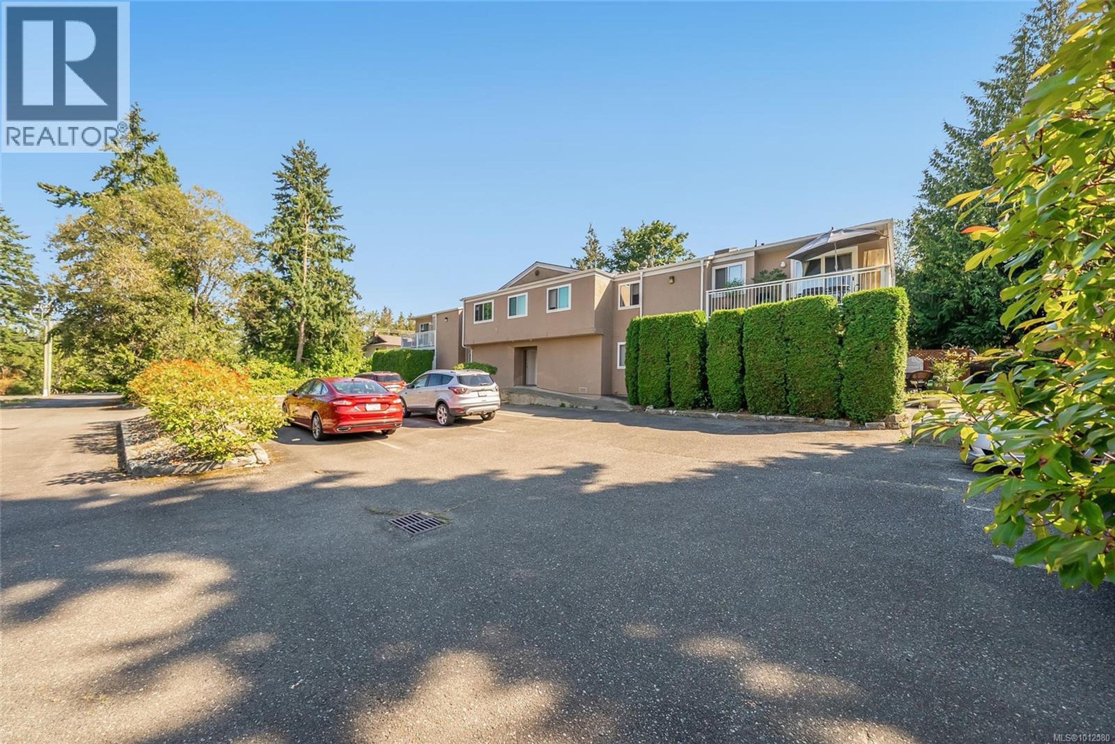 141 Sixth Ave, Qualicum Beach - Exteriors - Full Complex View - Photo 2