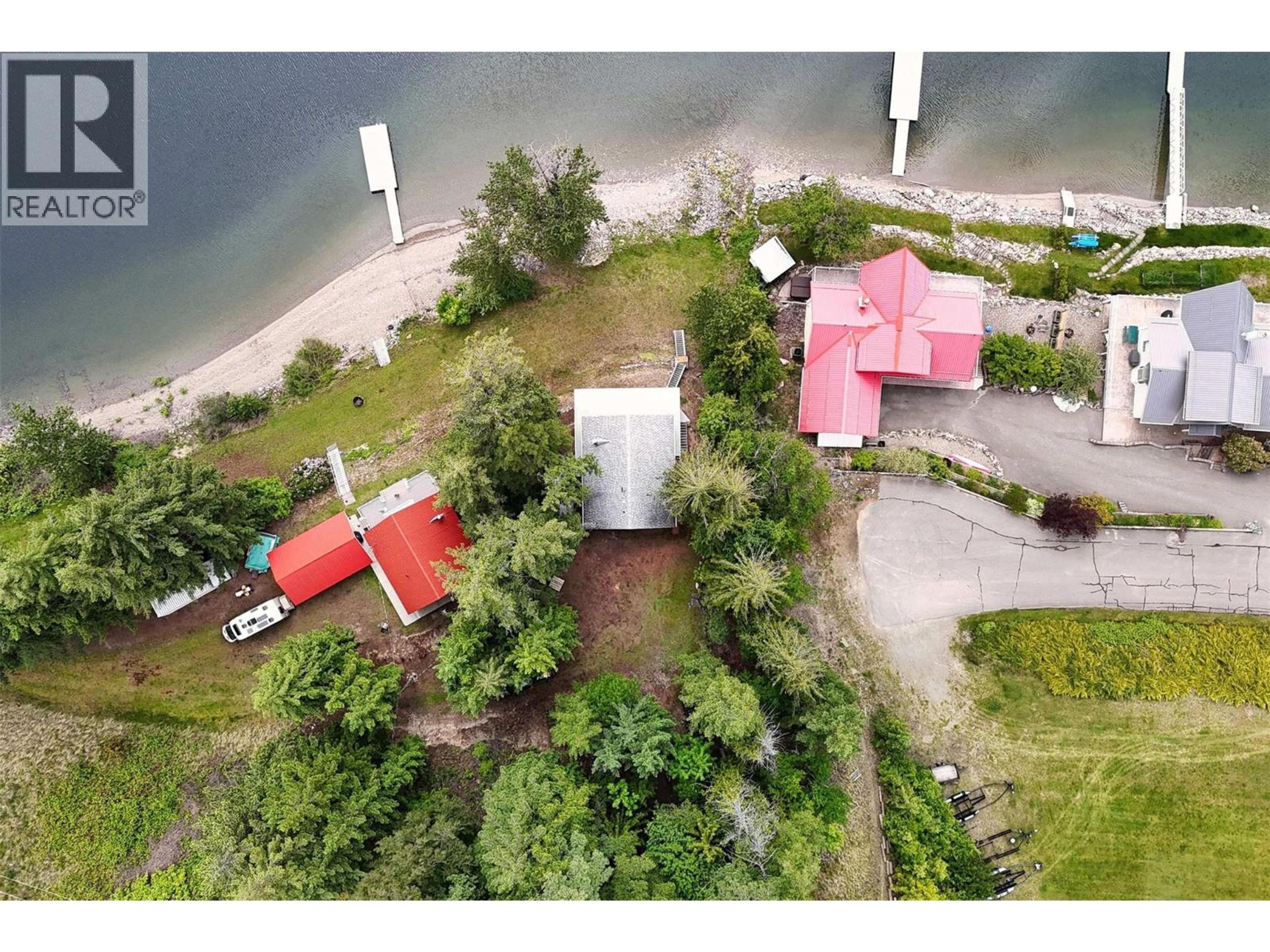 8298 Squilax Anglemont Road, Anglemont - Exteriors - Full Complex View, Drone/Aerial View - Photo 7