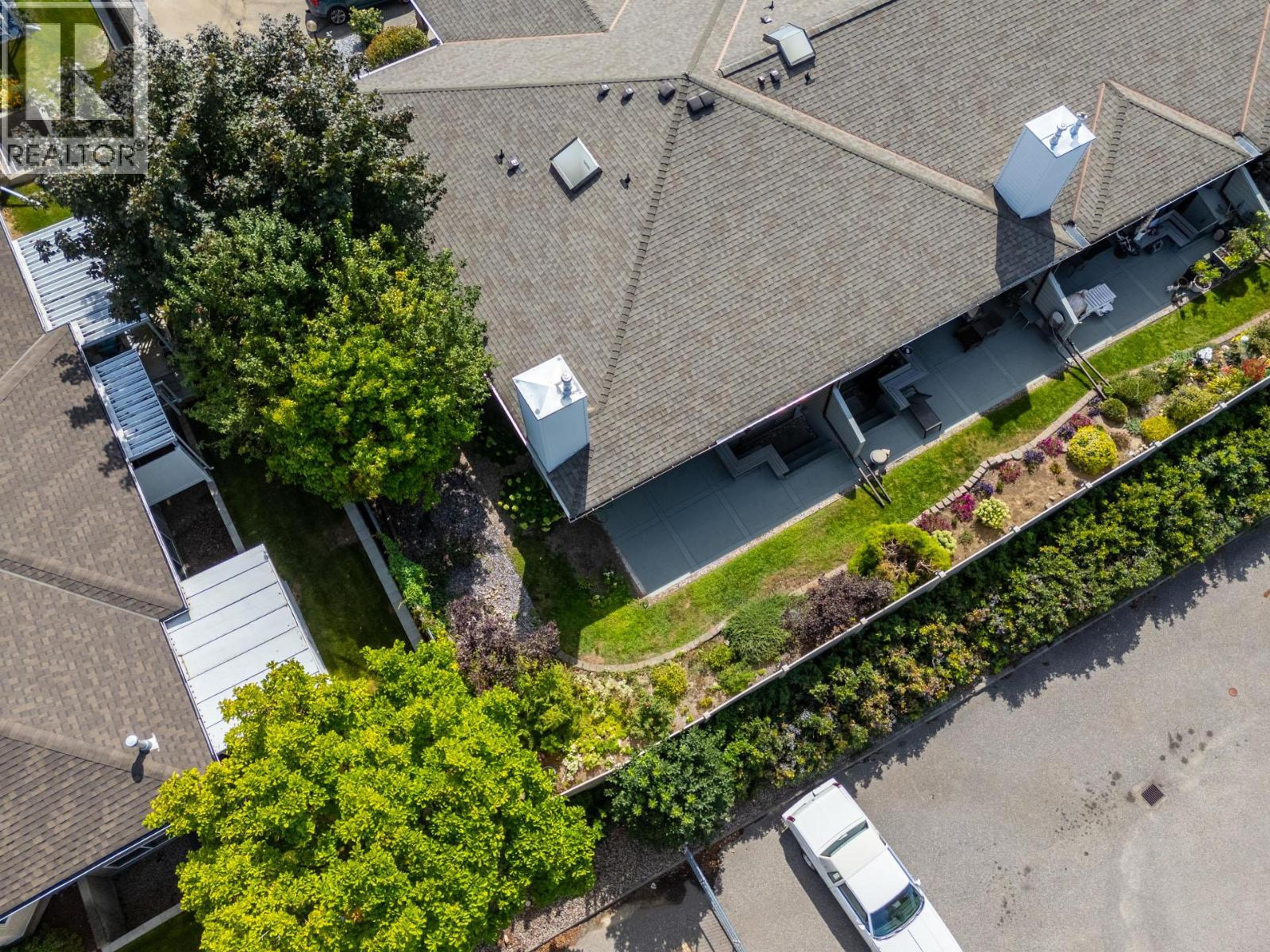 1765 Leckie Road, Kelowna - Exteriors - Drone/Aerial View - Photo 5