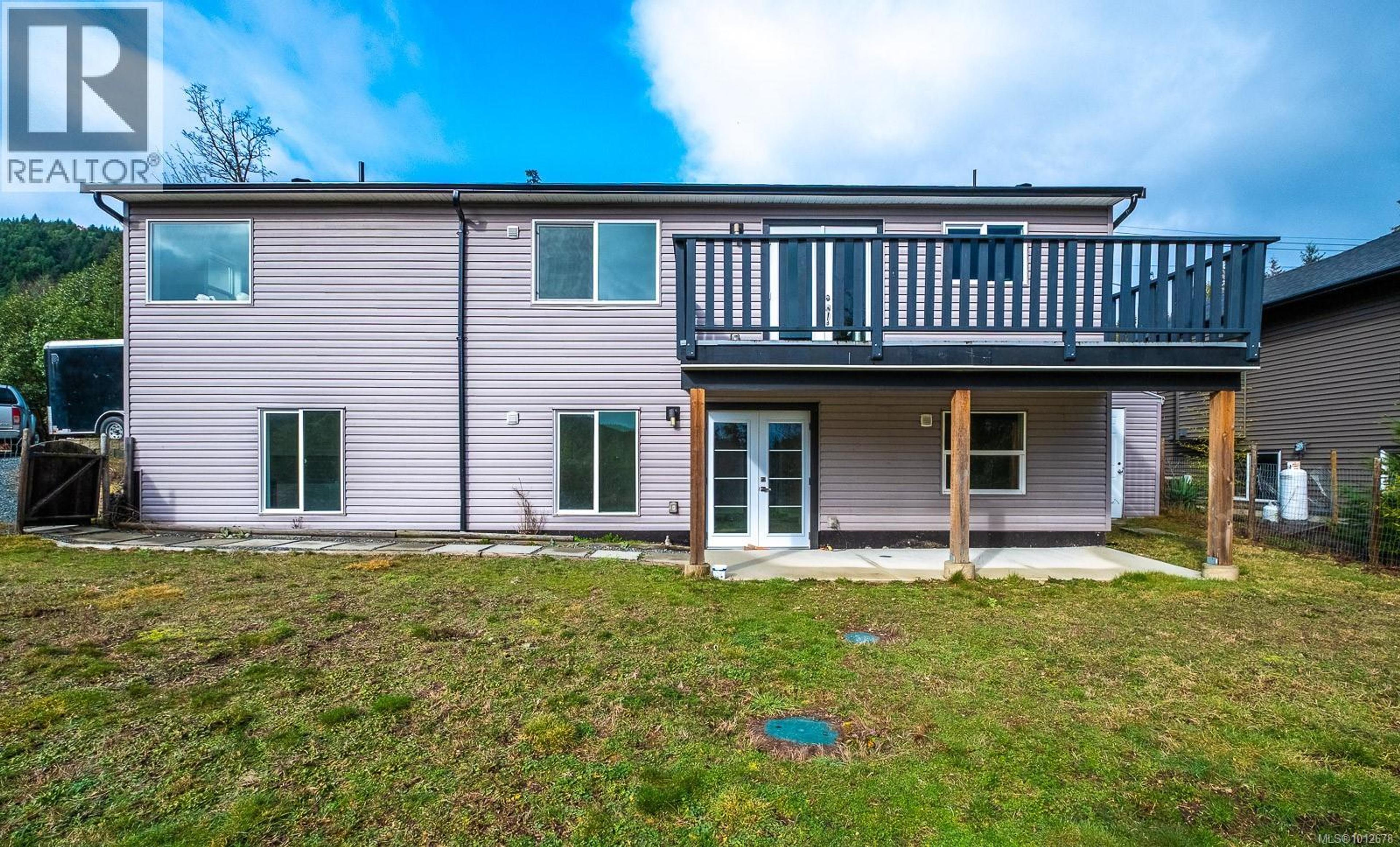 1731 Dar's Pl, Qualicum Beach - Exteriors - Photo 3