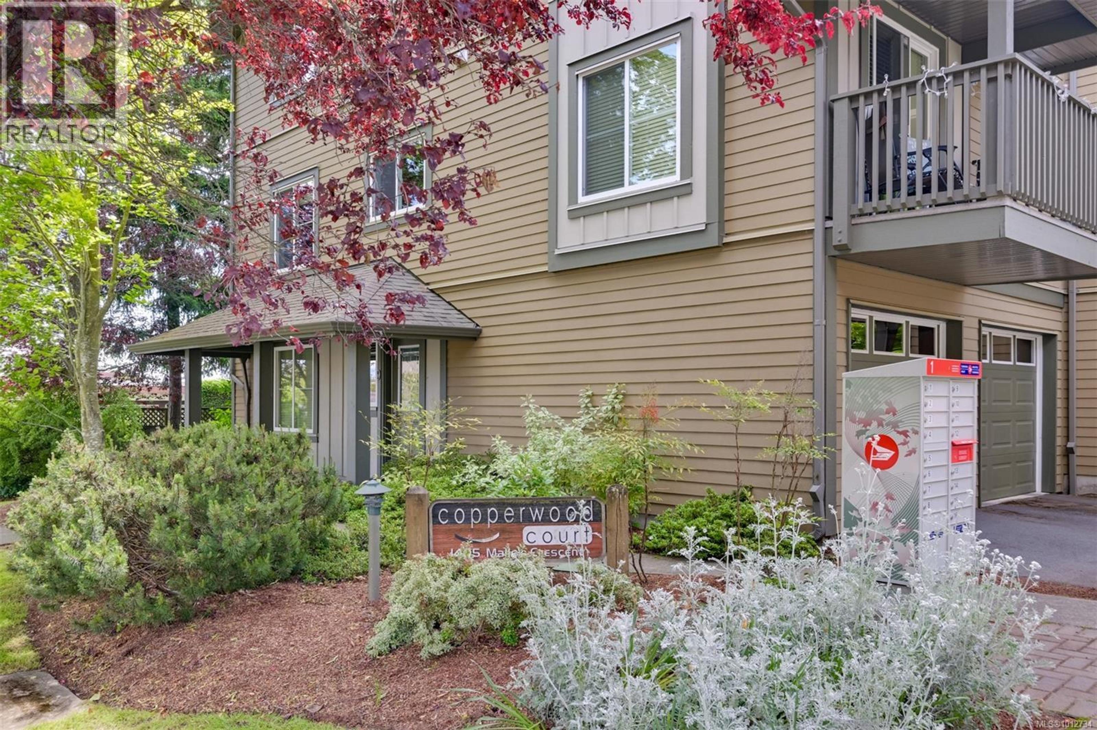 1405 Mallek Cres, Victoria - Exteriors - Photo 4