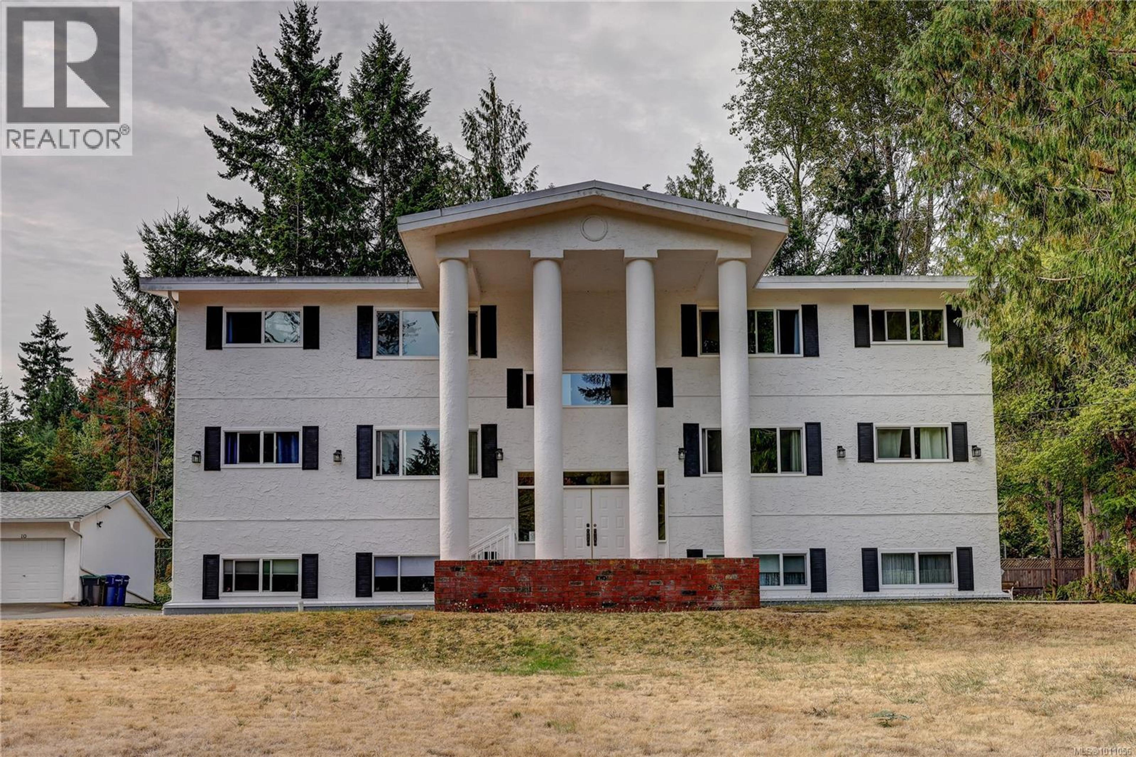 322 Village Way, Qualicum Beach - Exteriors - Photo 4