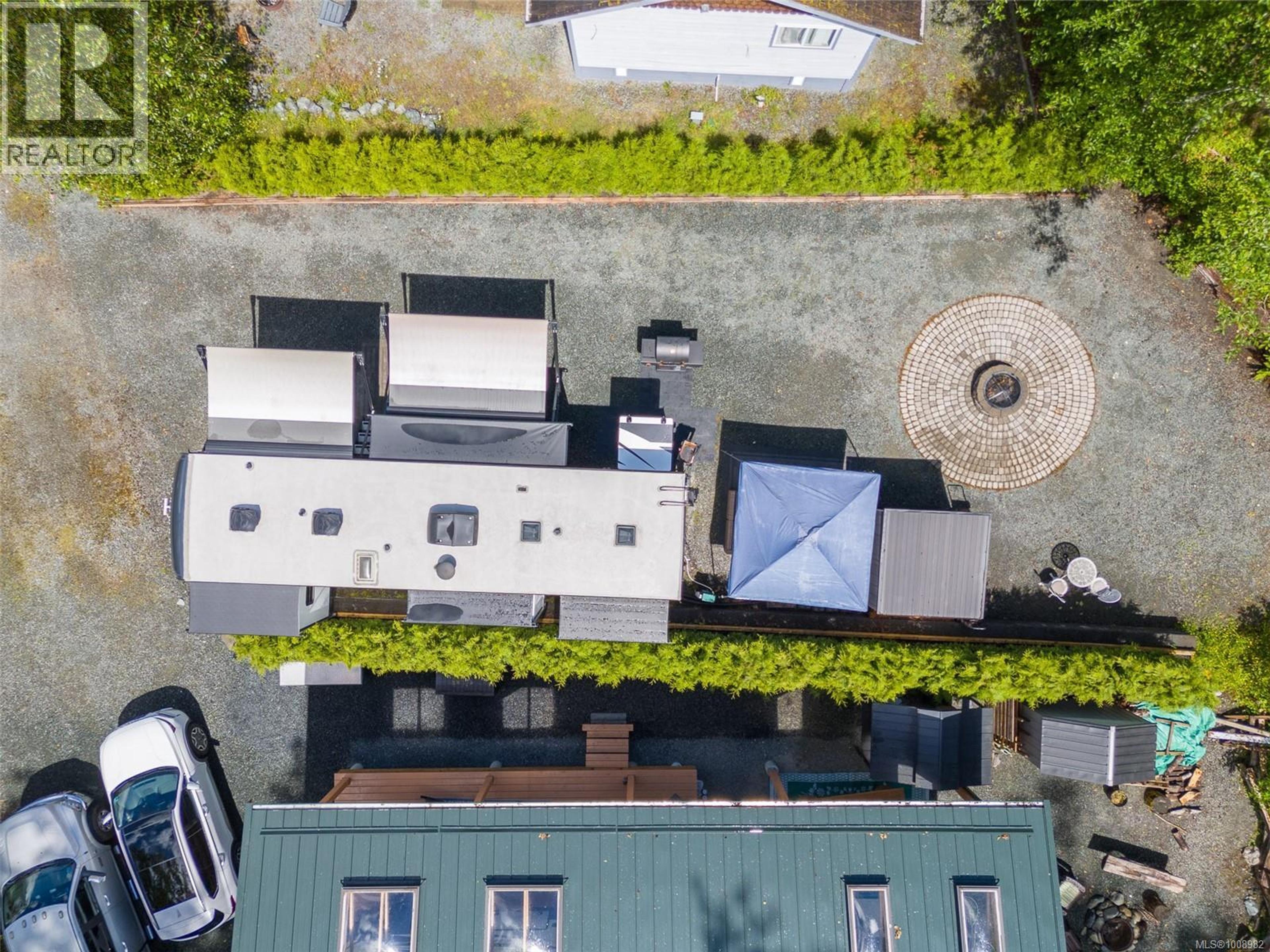 8631 South Shore Rd, Lake Cowichan - Exteriors - Drone/Aerial View, Full Complex View - Photo 4