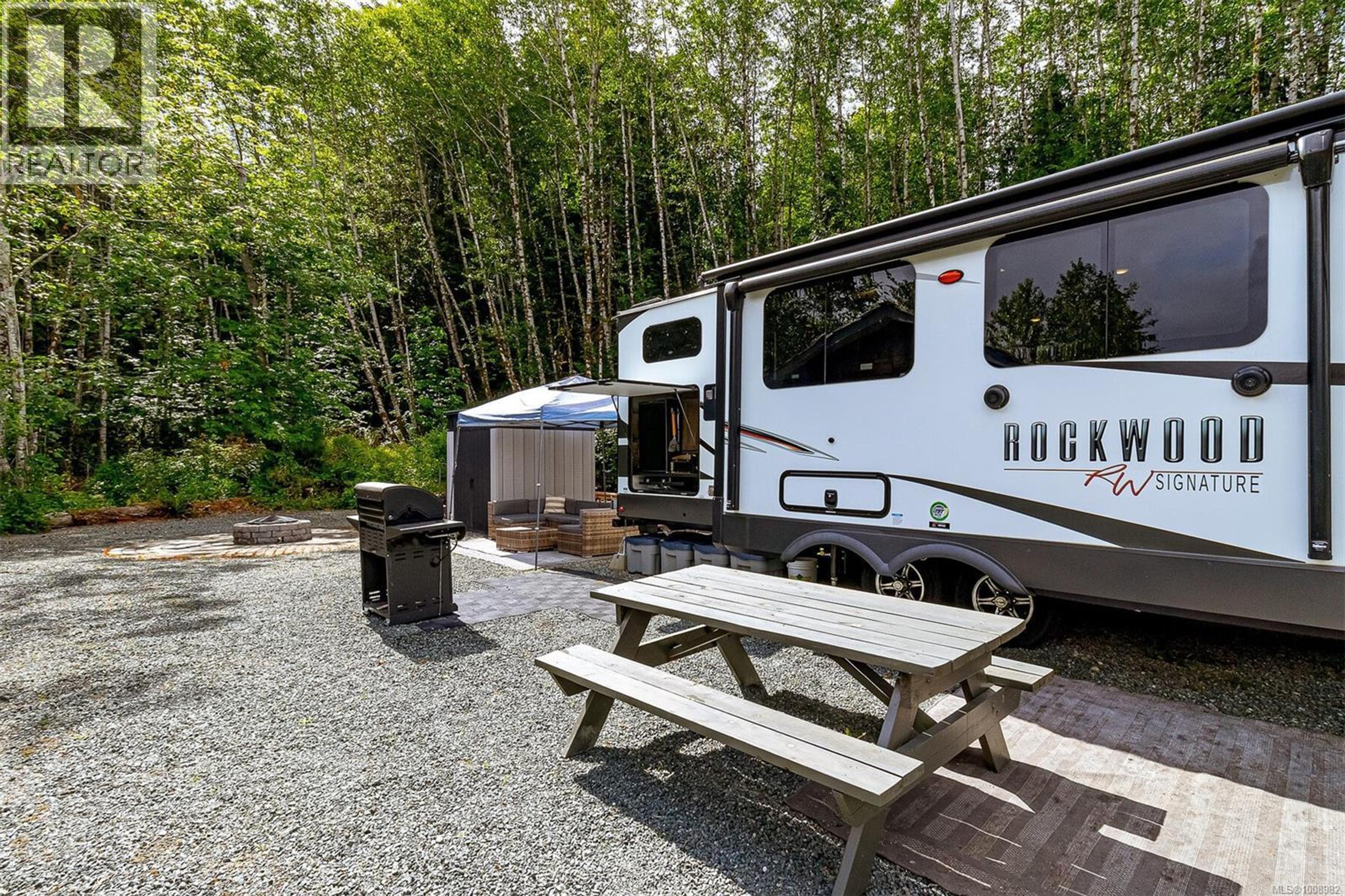 8631 South Shore Rd, Lake Cowichan - Exteriors - Photo 8