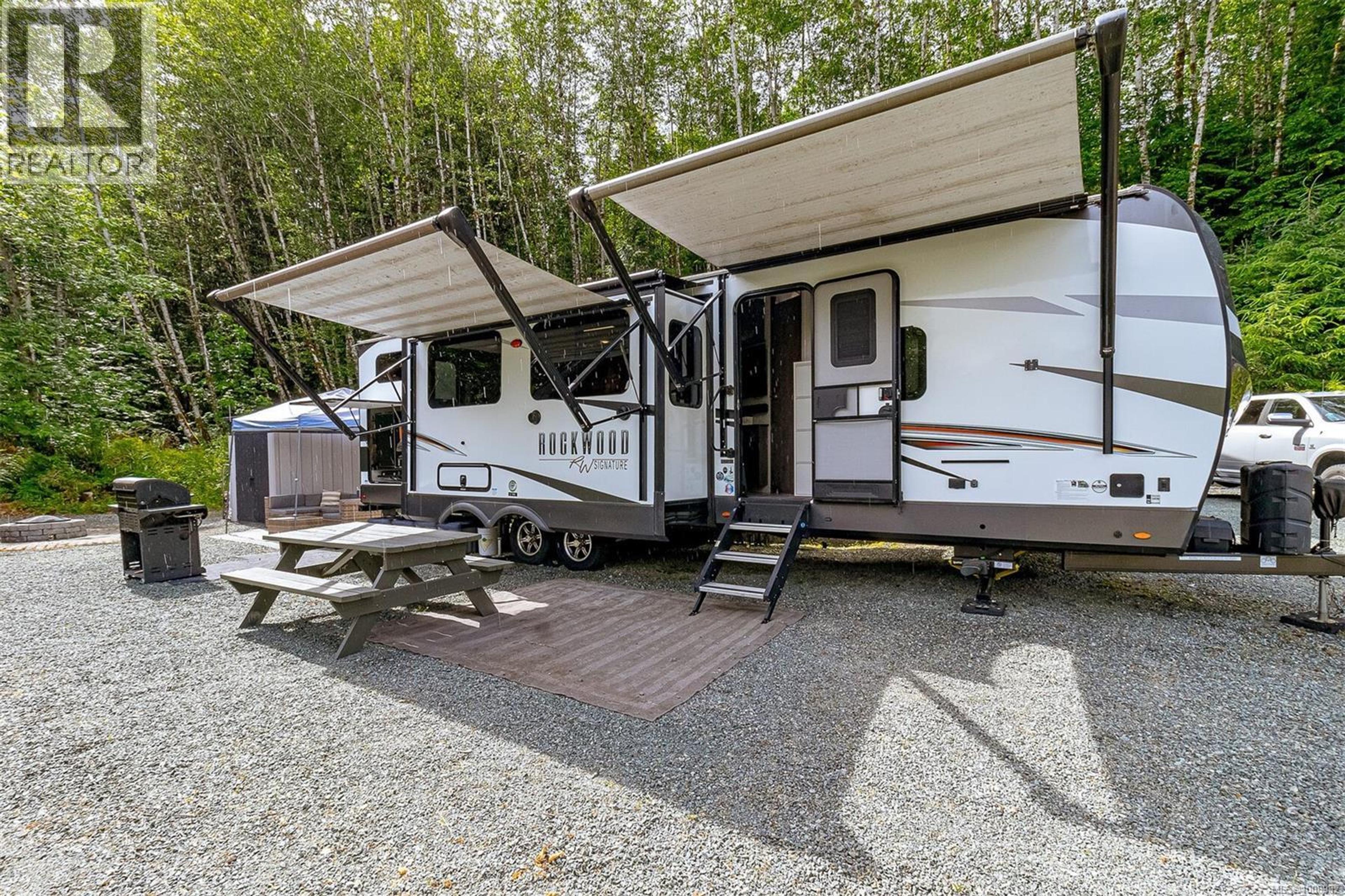 8631 South Shore Rd, Lake Cowichan - Exteriors - Photo 10