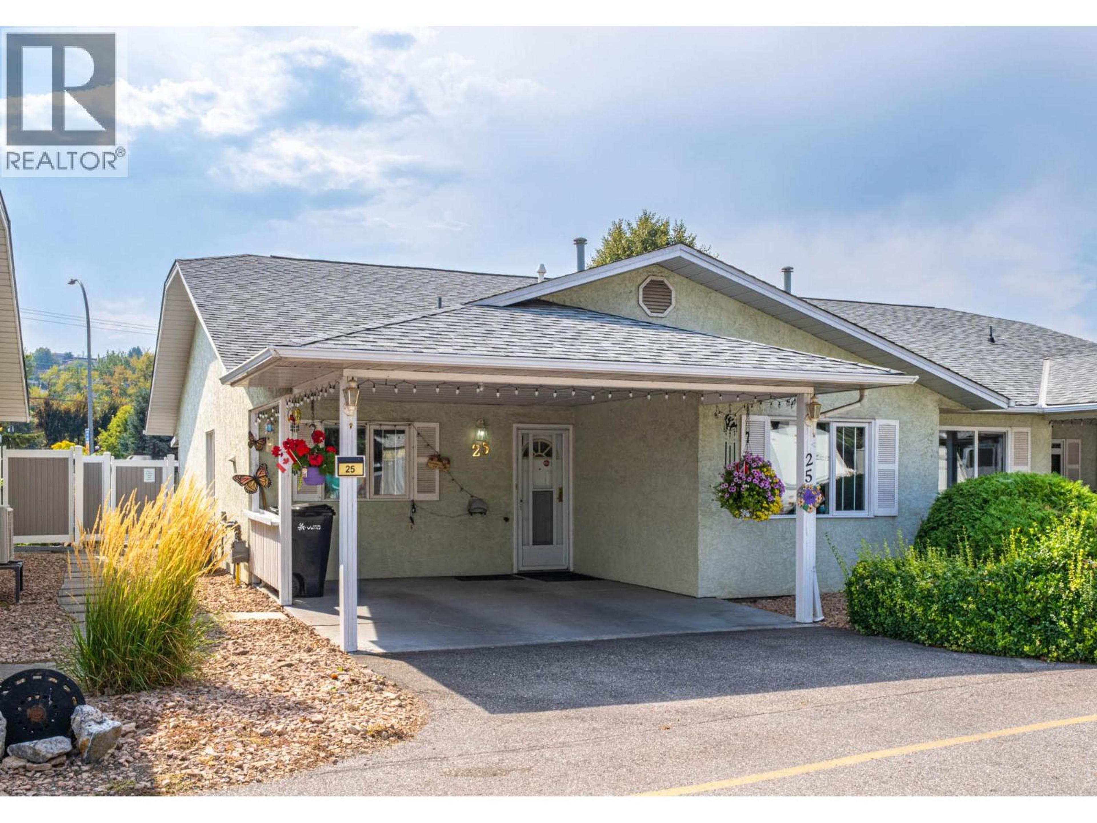 3900 27 Avenue, Vernon - Exteriors - Photo 1