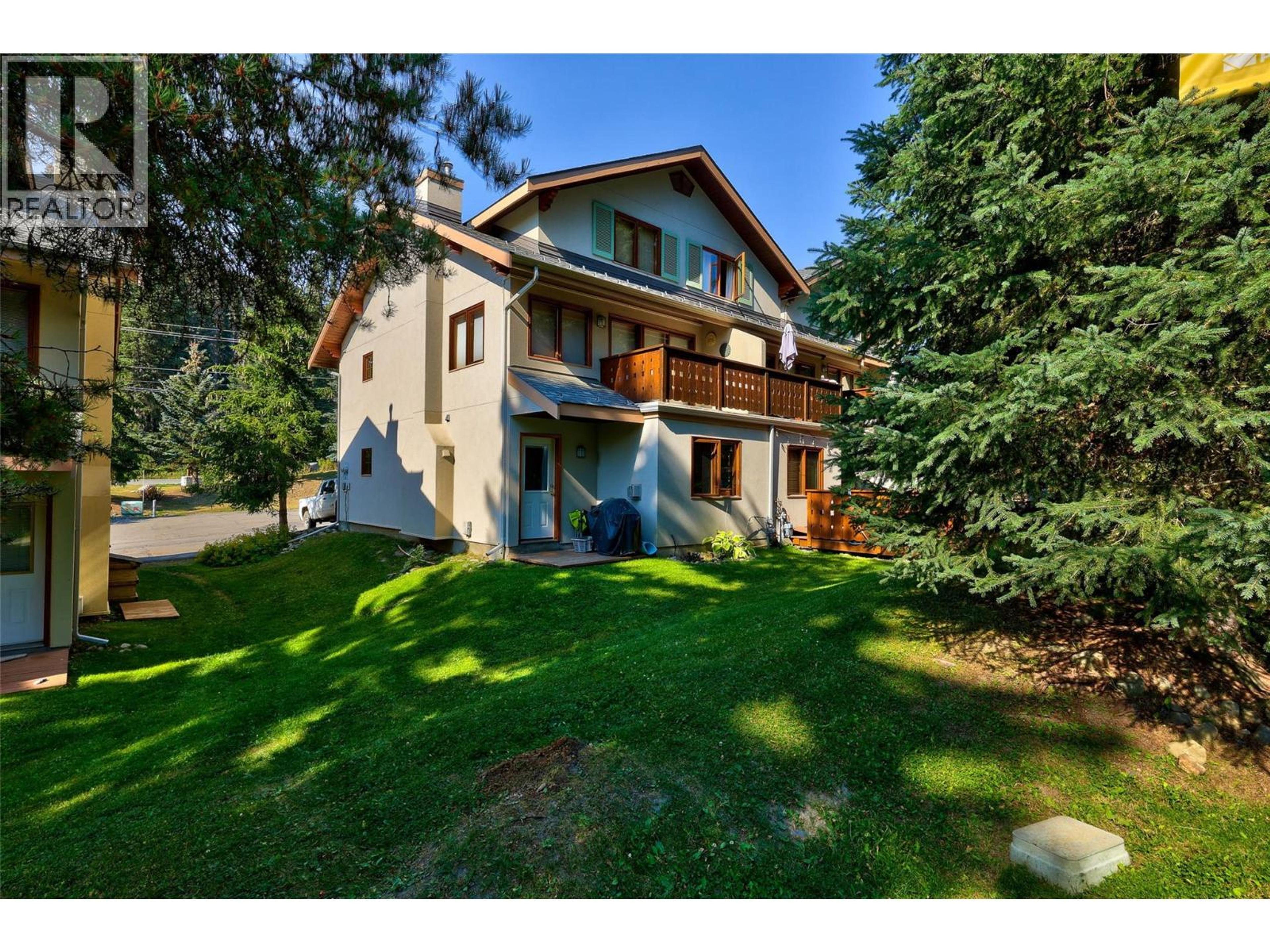 2160 SUN PEAKS Road, Sun Peaks - Exteriors - Full Complex View - Photo 2