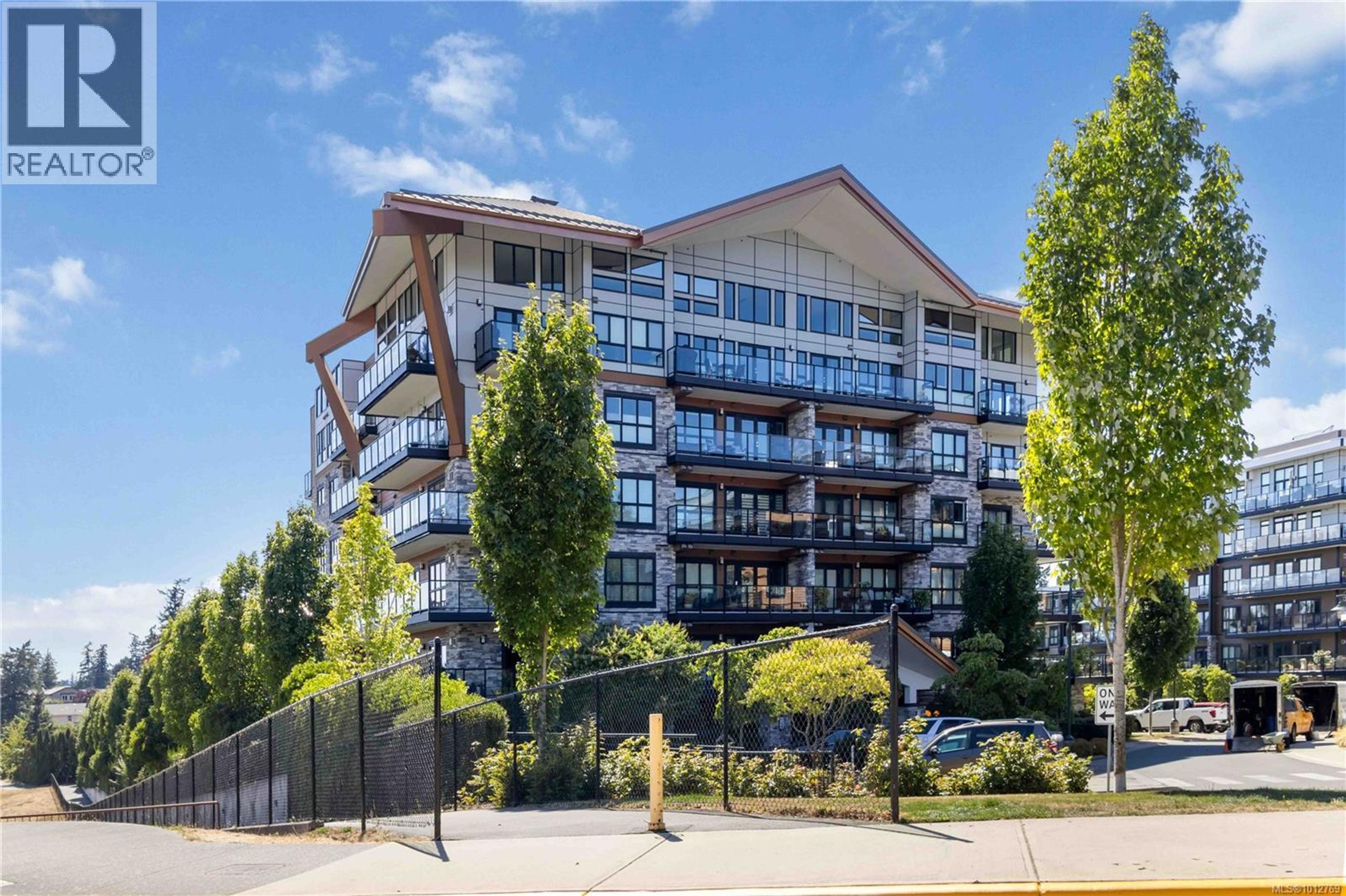 741 Travino Lane, Saanich - Exteriors - Photo 2