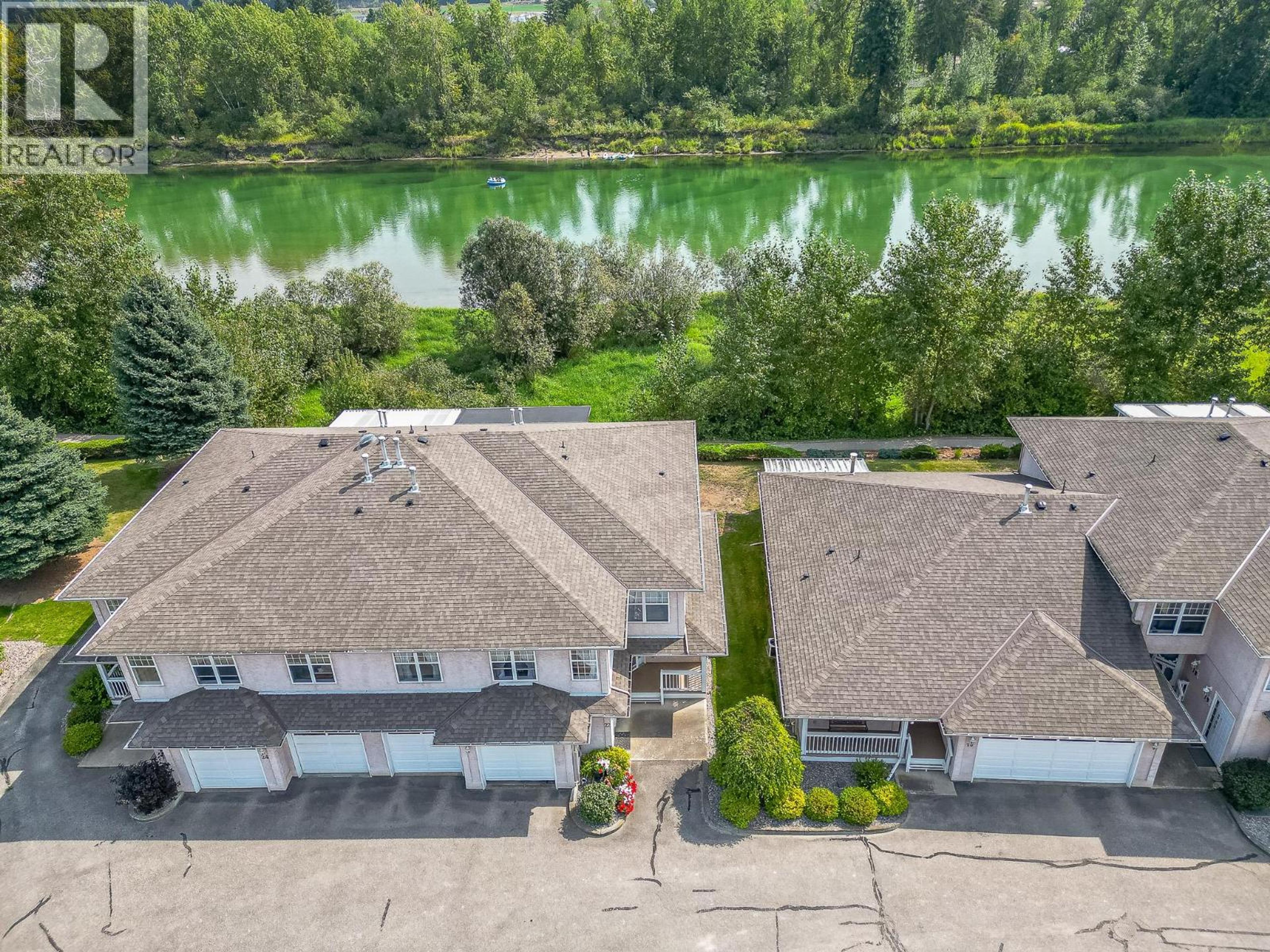 303 Regent Avenue, Enderby - Exteriors - Full Complex View, Drone/Aerial View - Photo 3