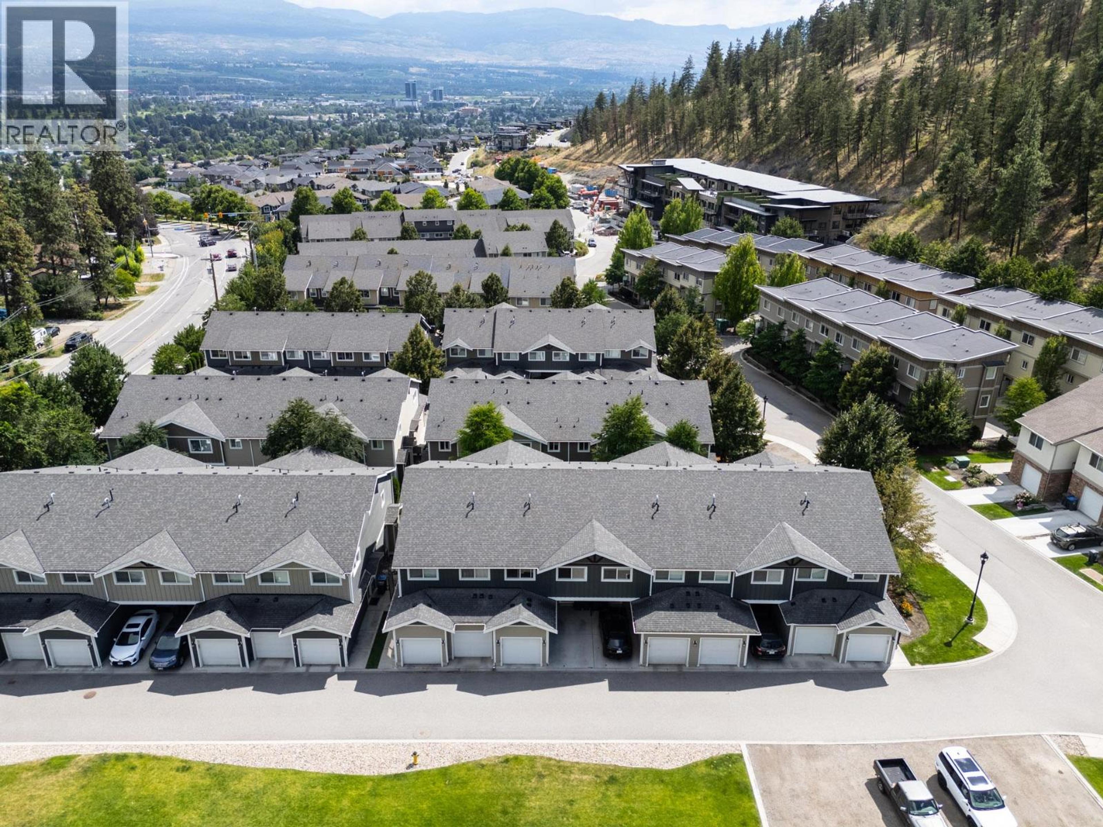 600 Boynton Place, Kelowna - Exteriors - Full Complex View, Drone/Aerial View - Photo 7
