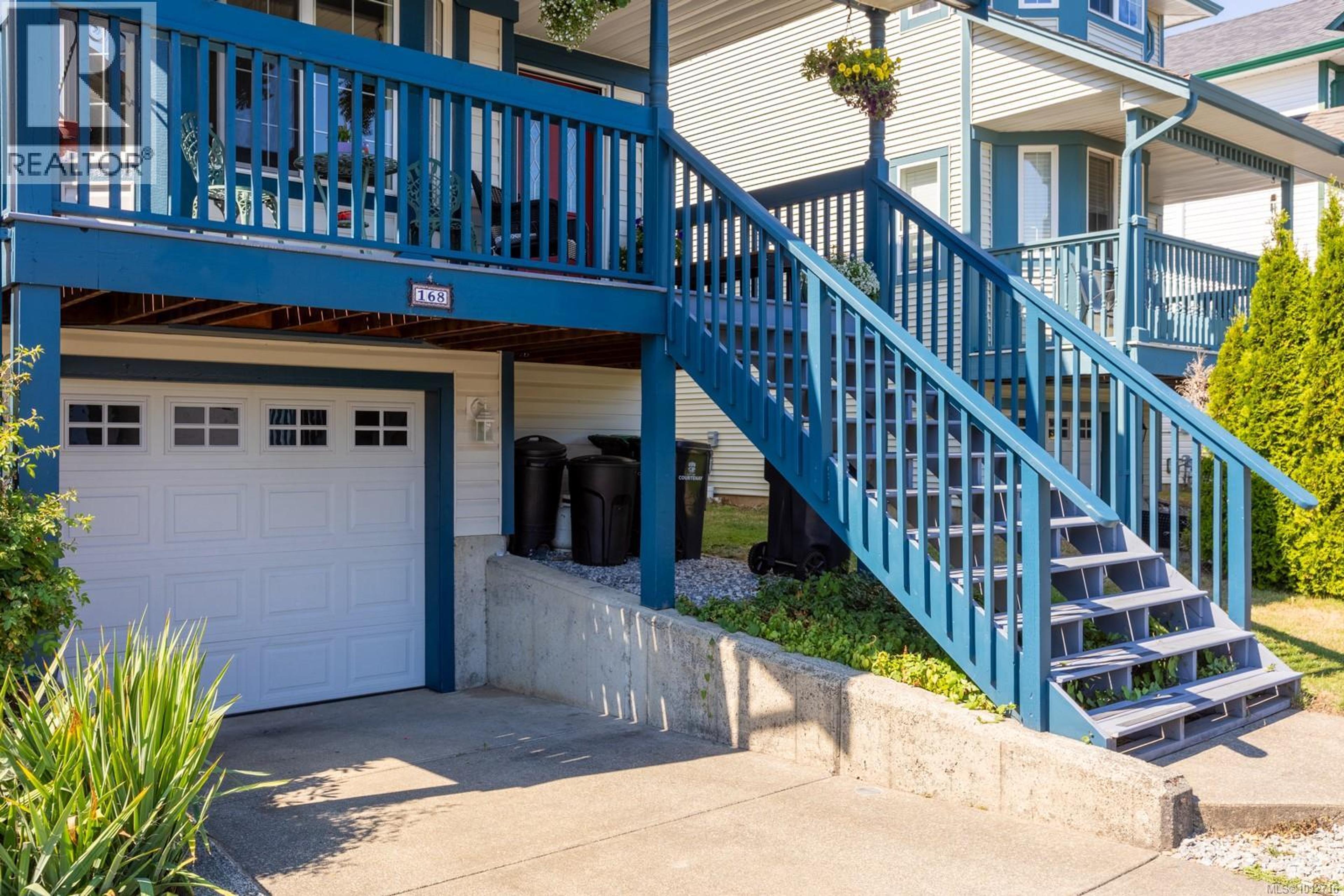 202 31st St, Courtenay - Exteriors - Photo 3