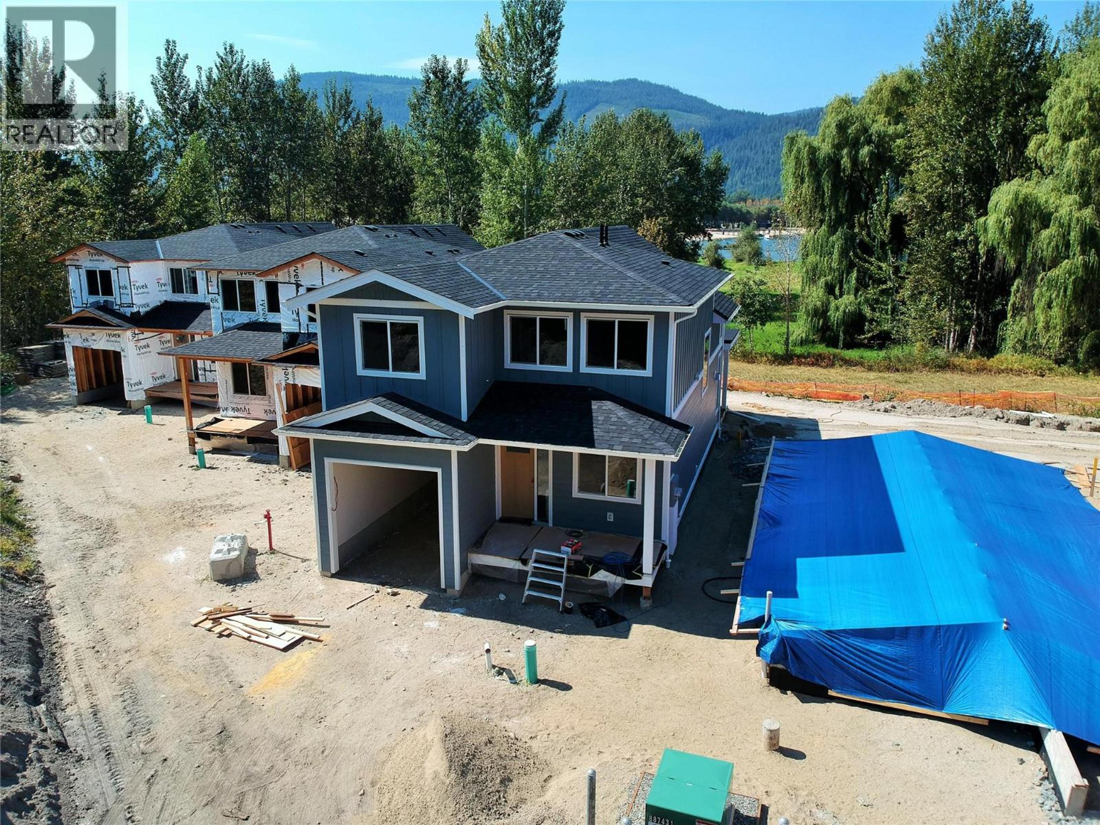 8200 97A Highway, Mara - Exteriors - Full Complex View, Drone/Aerial View - Photo 2