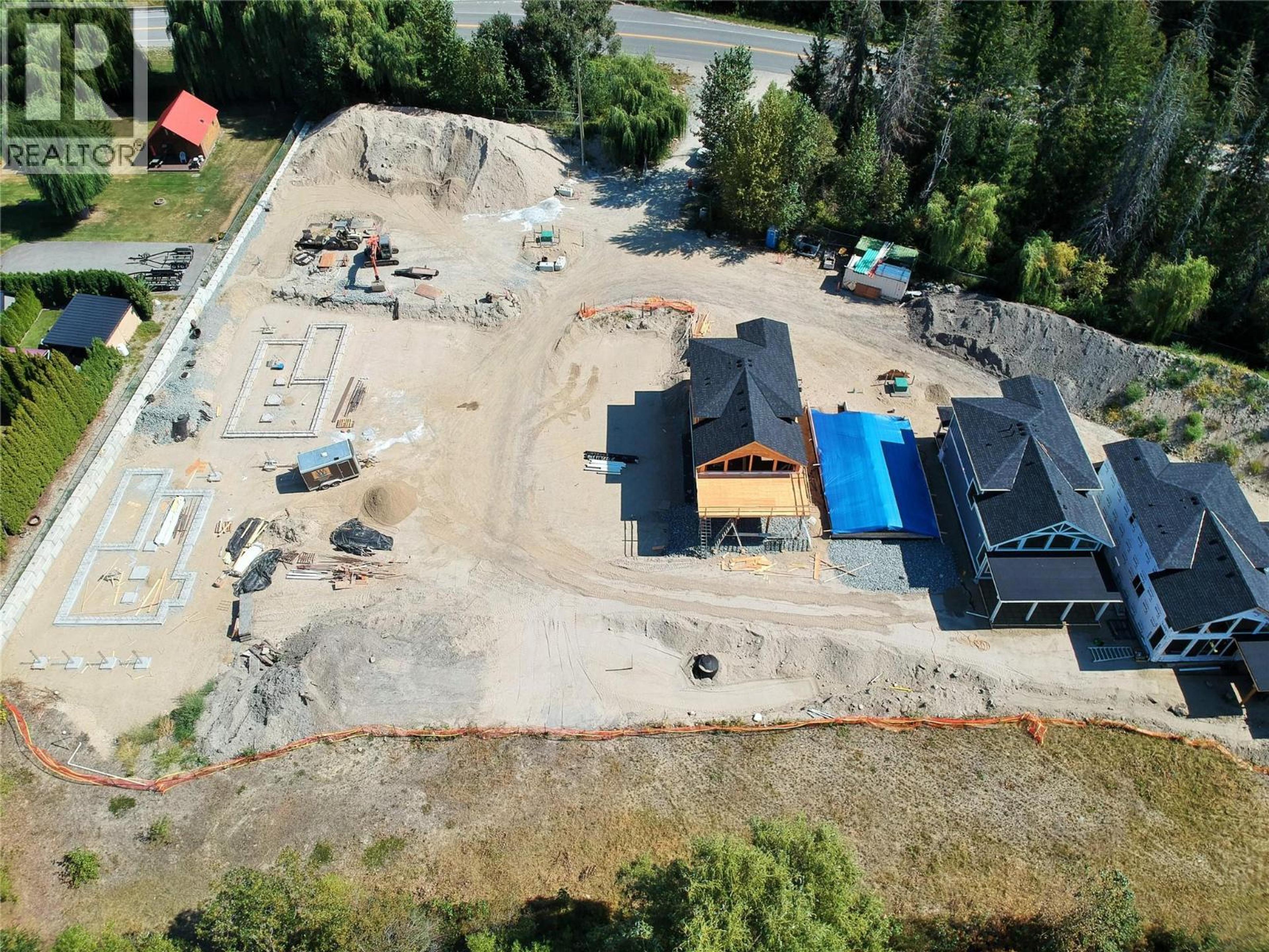 8200 97A Highway, Mara - Exteriors - Full Complex View, Drone/Aerial View - Photo 6