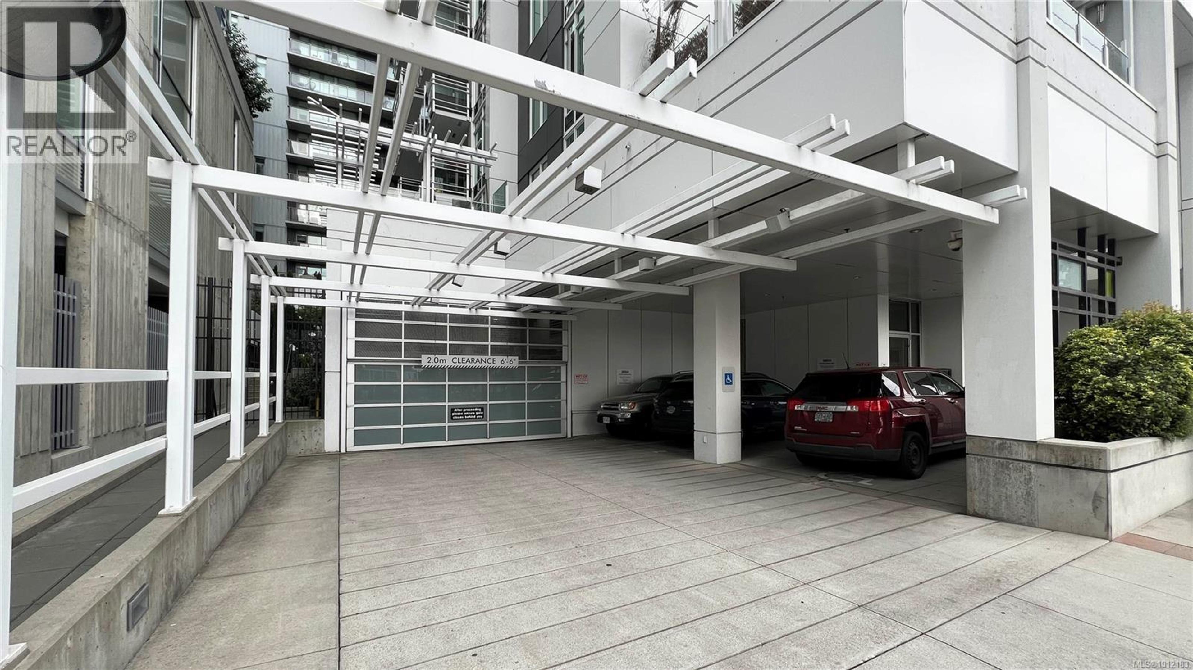 1090 Johnson St, Victoria - Exteriors - Photo 1