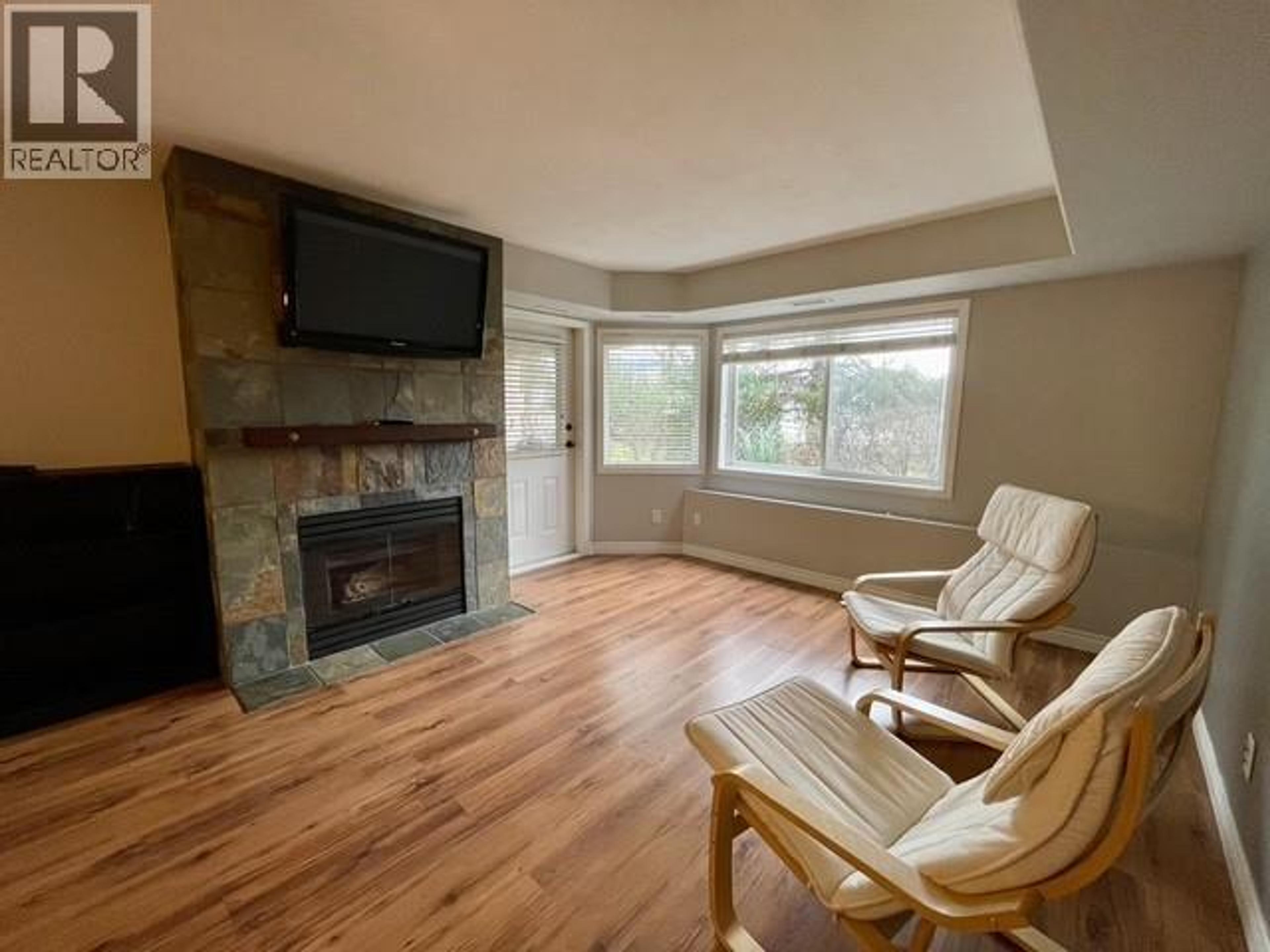 #103 3115 DE MONTREUIL COURT - Image 8