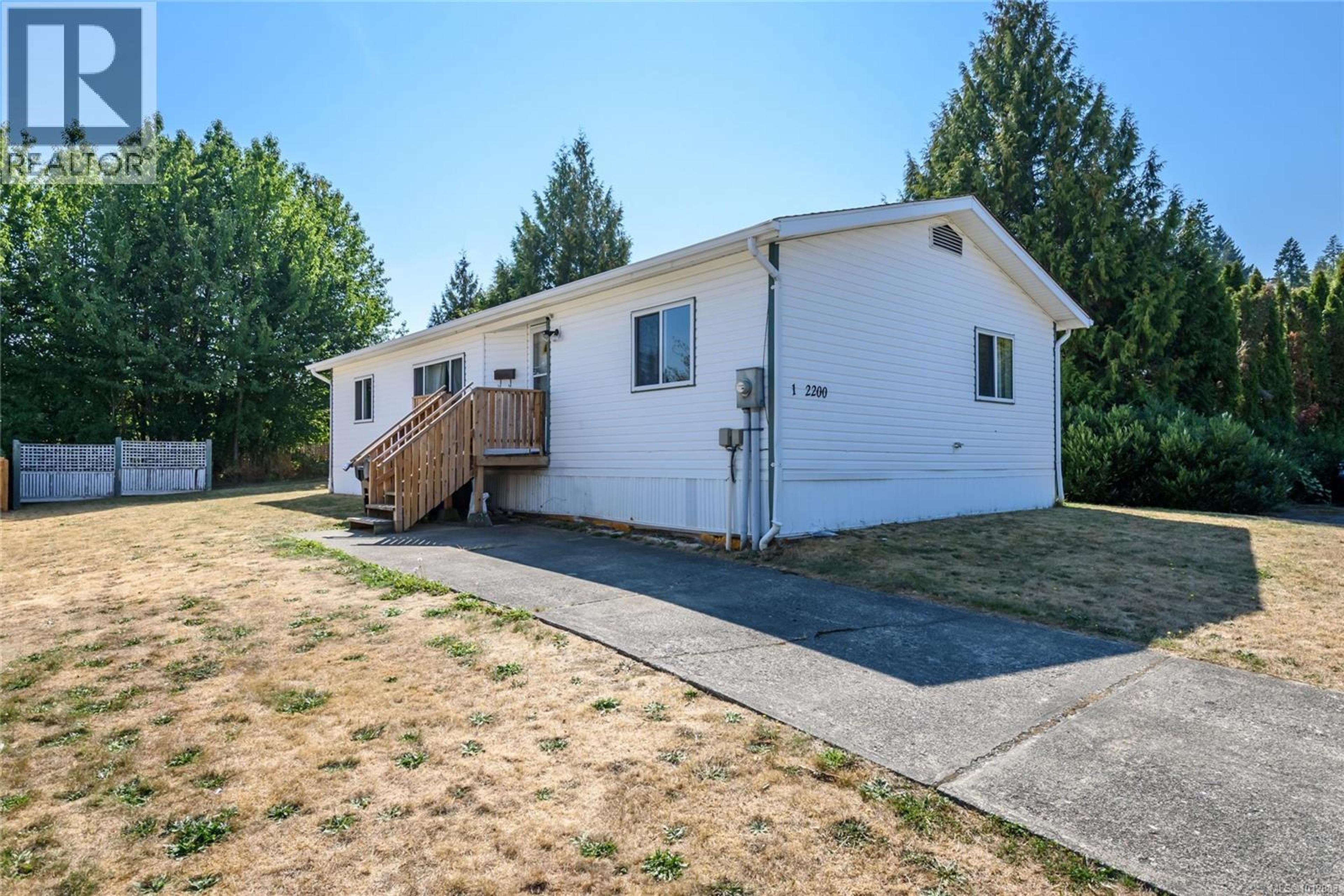 2200 Lambert Dr, Courtenay - Exteriors - Photo 1