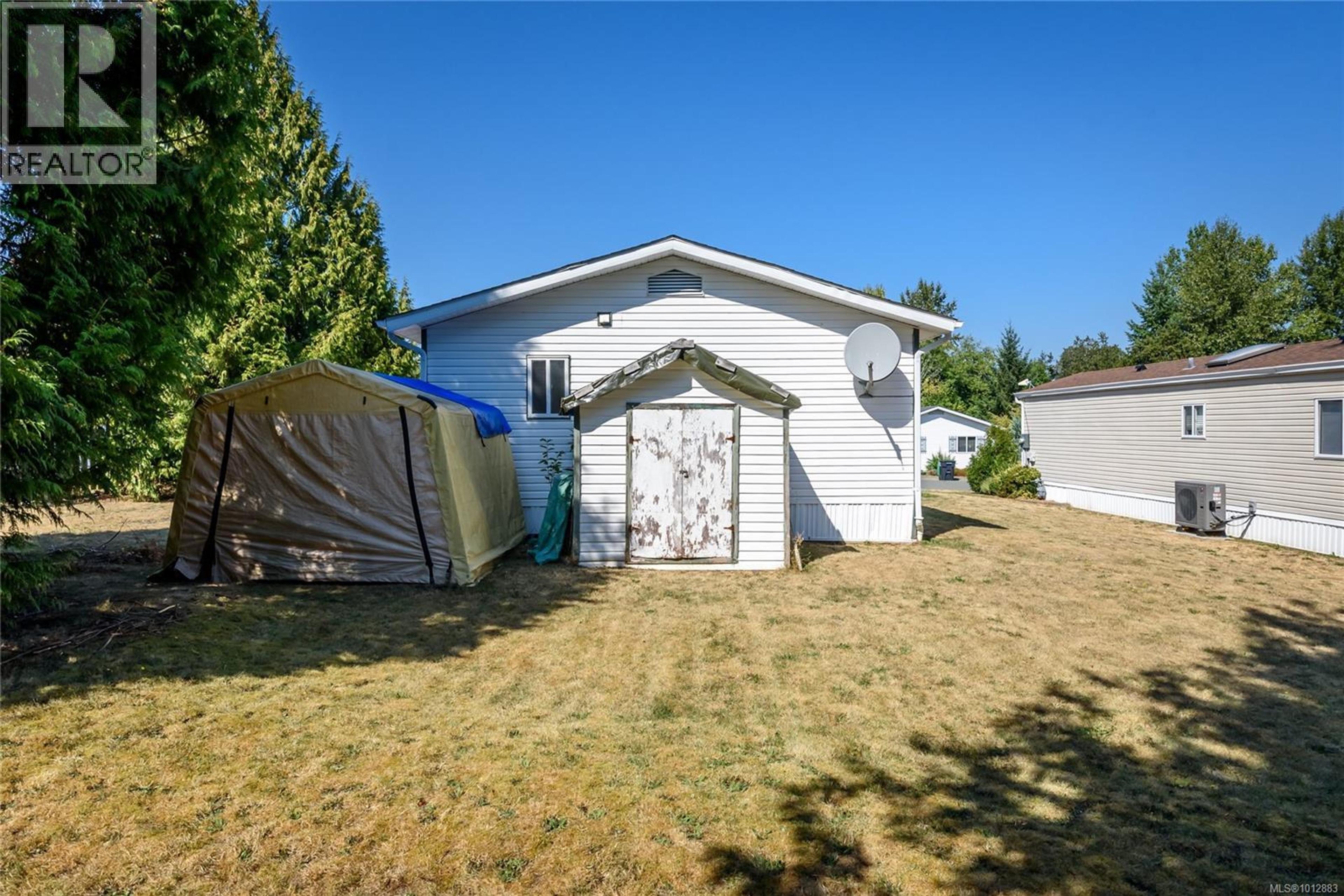 2200 Lambert Dr, Courtenay - Exteriors - Photo 2