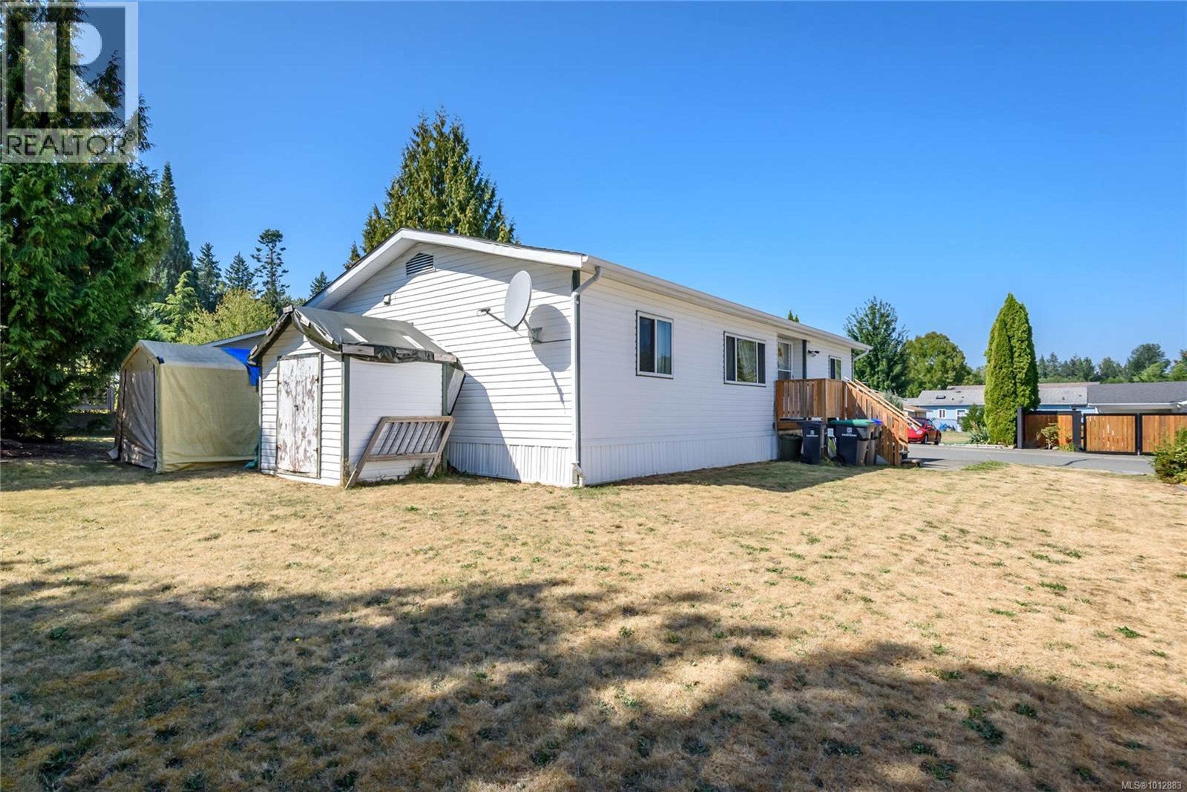 2200 Lambert Dr, Courtenay - Exteriors - Photo 6