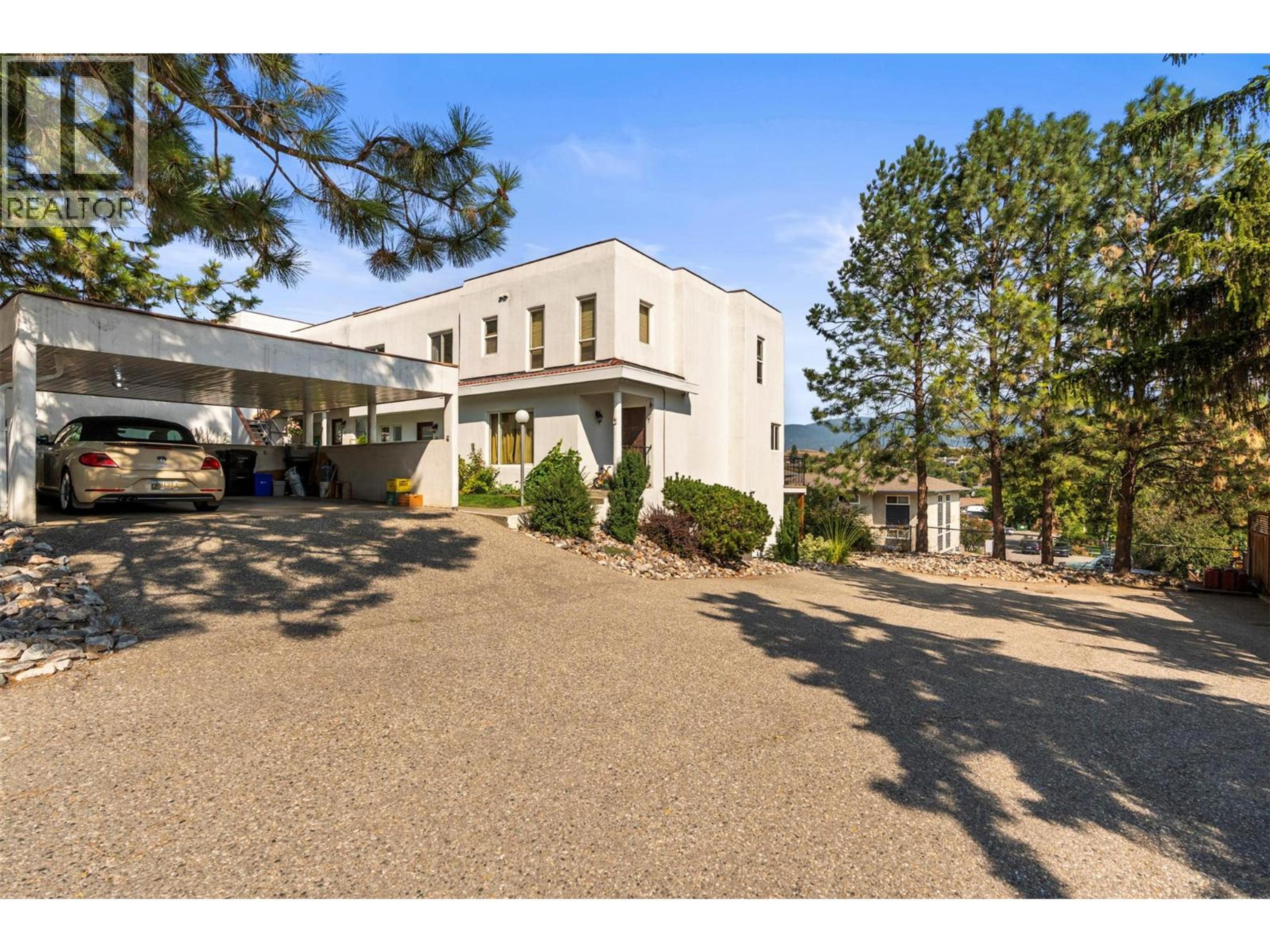 3901 35 Avenue, Vernon - Exteriors - Photo 5