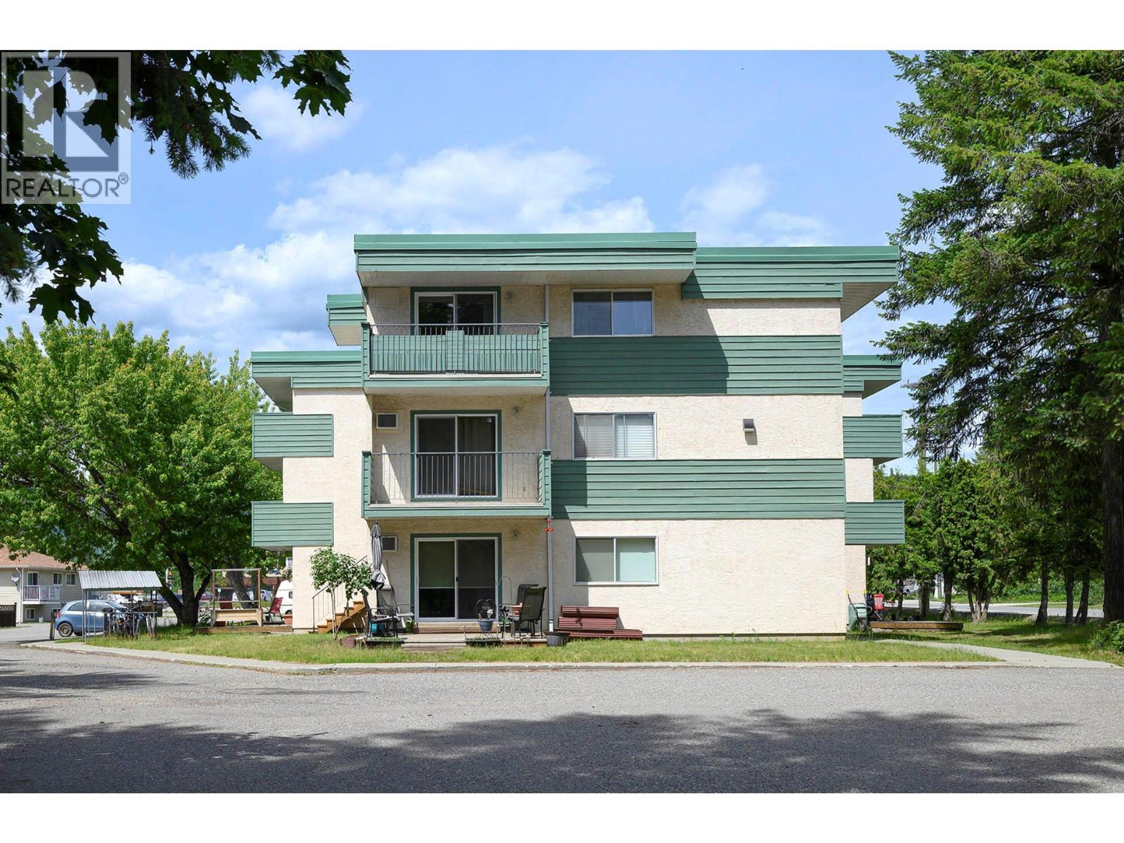 245 Park Drive, Clearwater - Exteriors - Photo 4