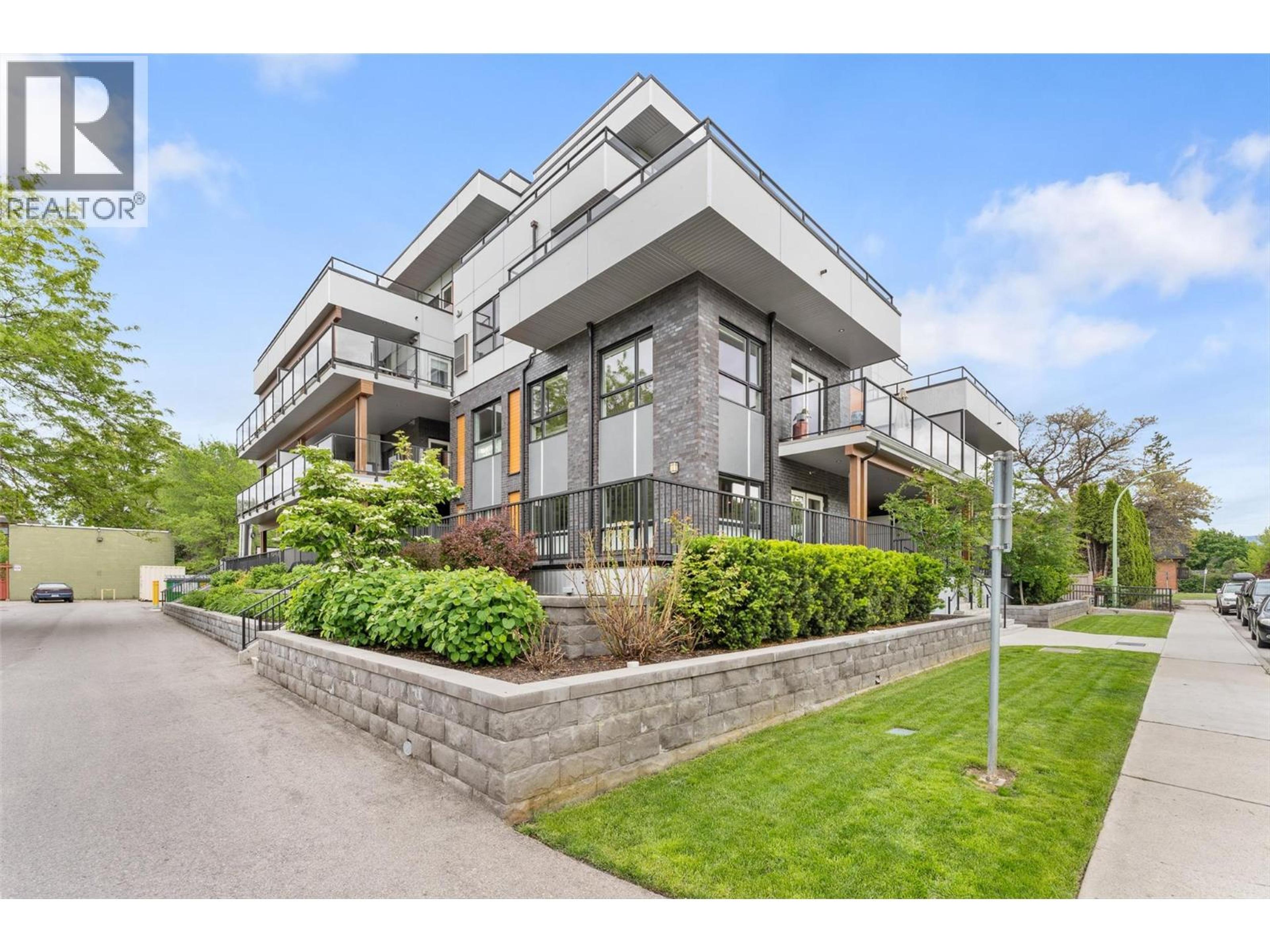 1883 Water Street, Kelowna - Exteriors - Photo 6