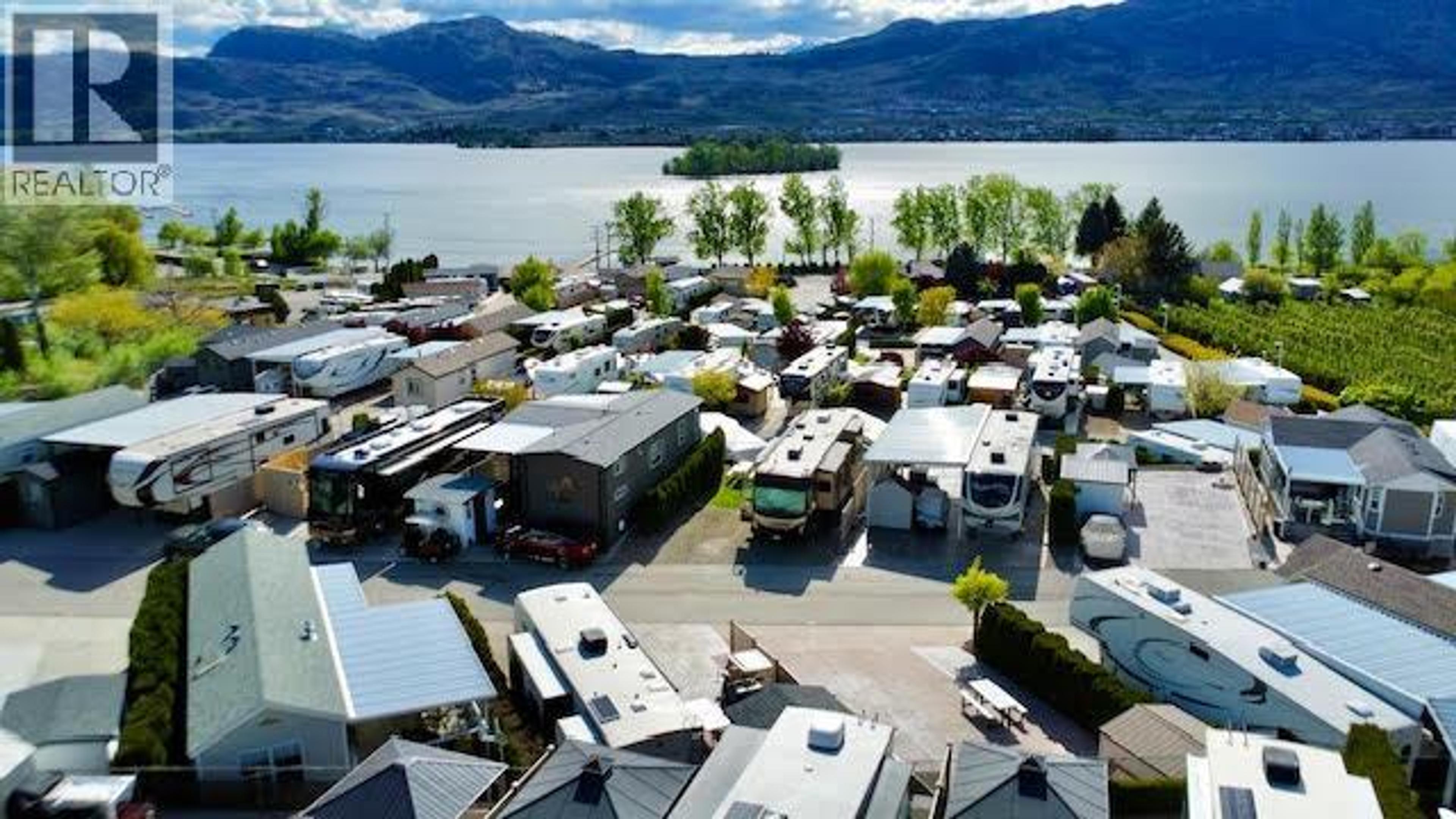 5005 Lakeshore Drive, Osoyoos - Exteriors - Full Complex View, Drone/Aerial View - Photo 2