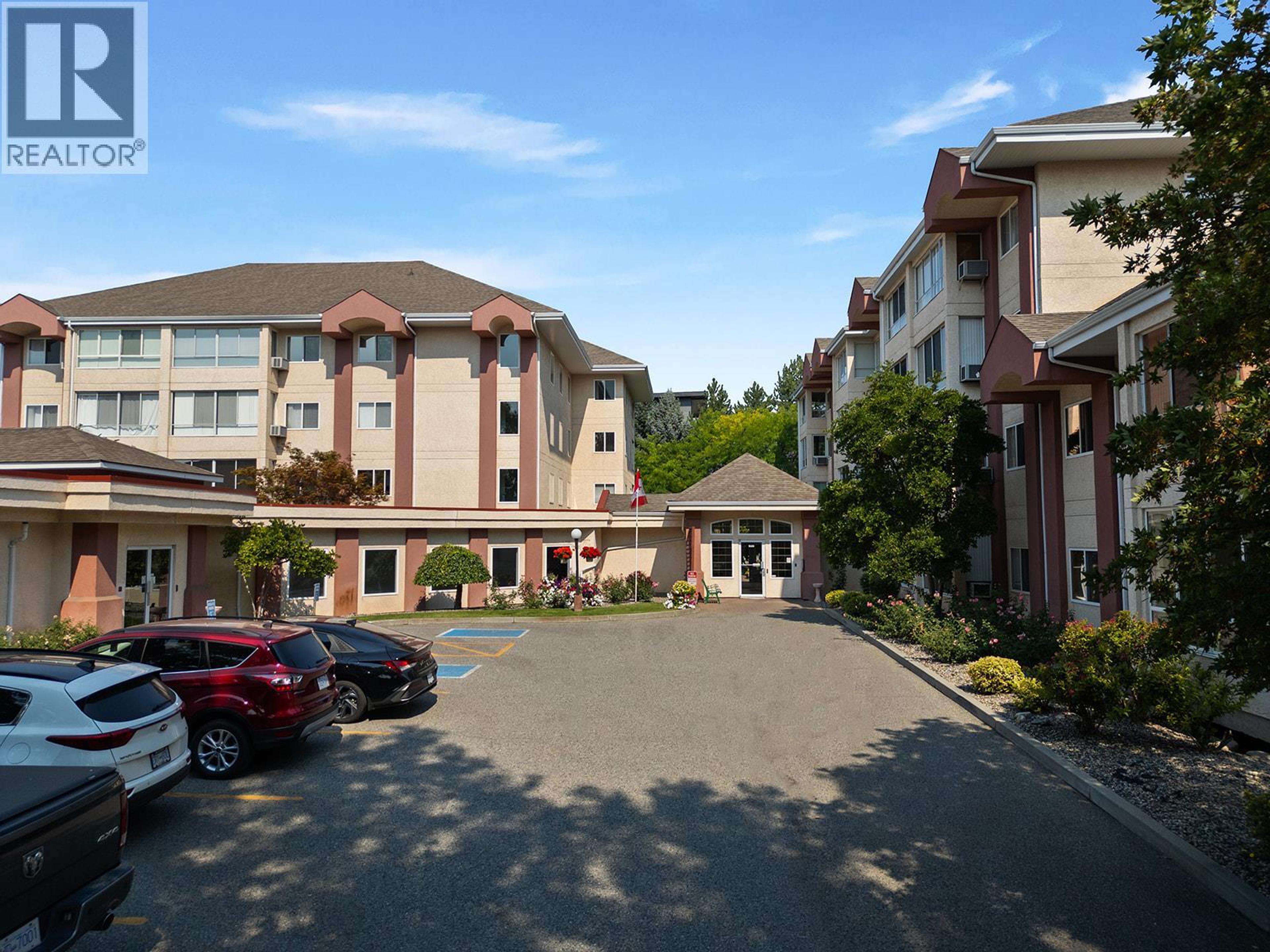 920 Saskatoon Road, Kelowna - Exteriors - Full Complex View - Photo 1