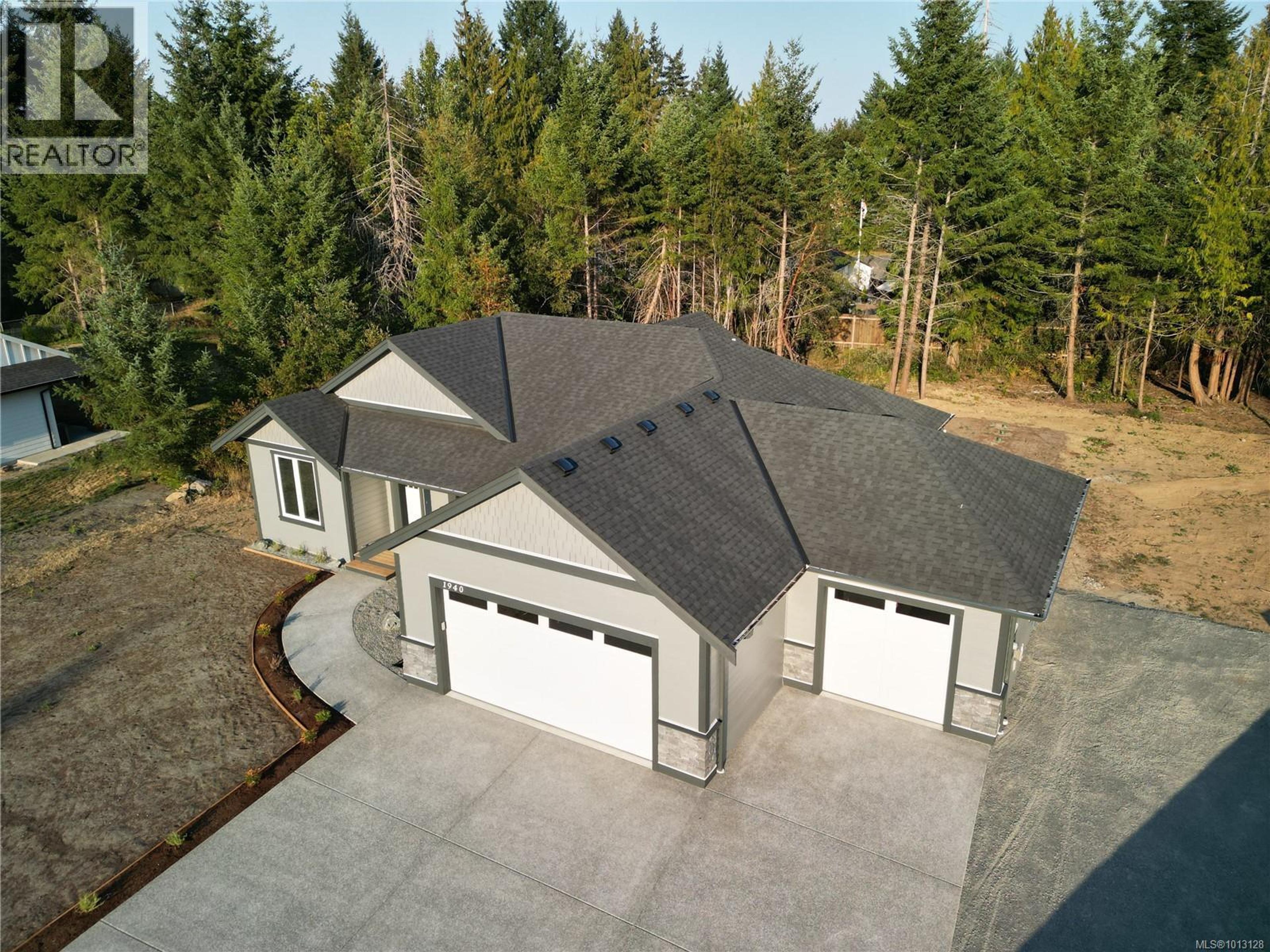1944 Woobank Rd, Nanaimo - Exteriors - Drone/Aerial View - Photo 2