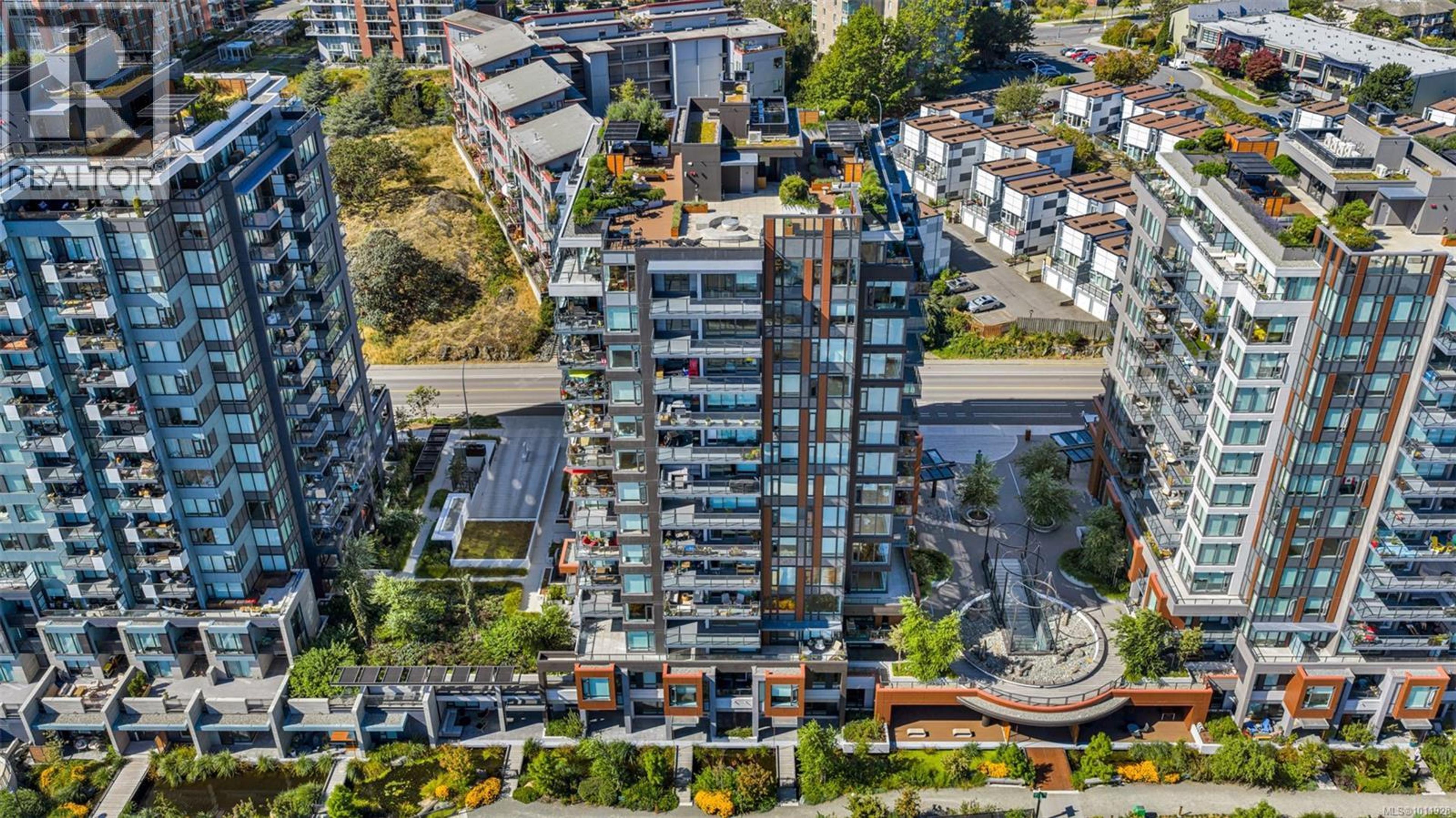 363 Tyee Rd, Victoria - Exteriors - Full Complex View, Drone/Aerial View - Photo 9
