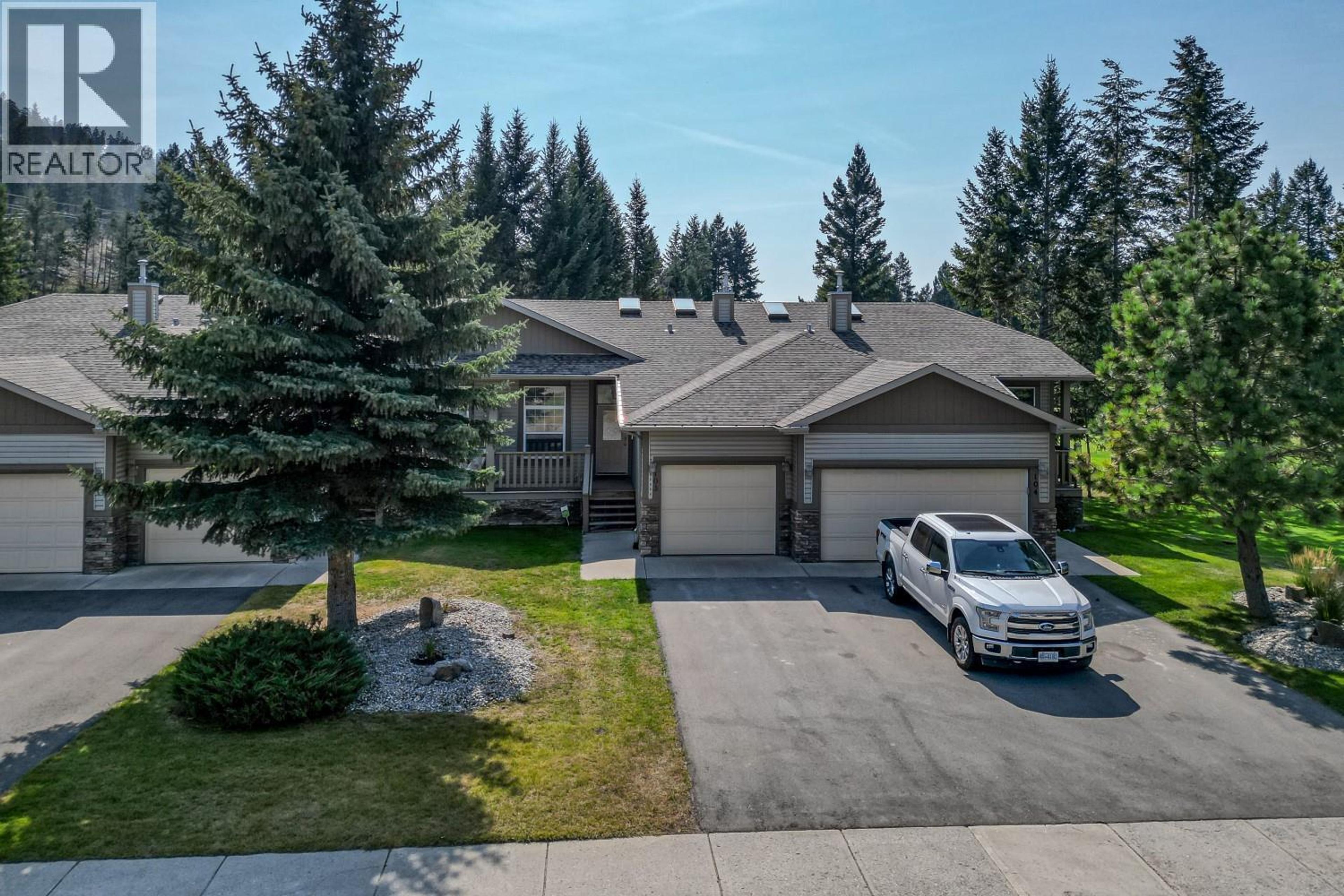 4880 Edelweiss Street, Radium Hot Springs - Exteriors - Full Complex View, Drone/Aerial View - Photo 8