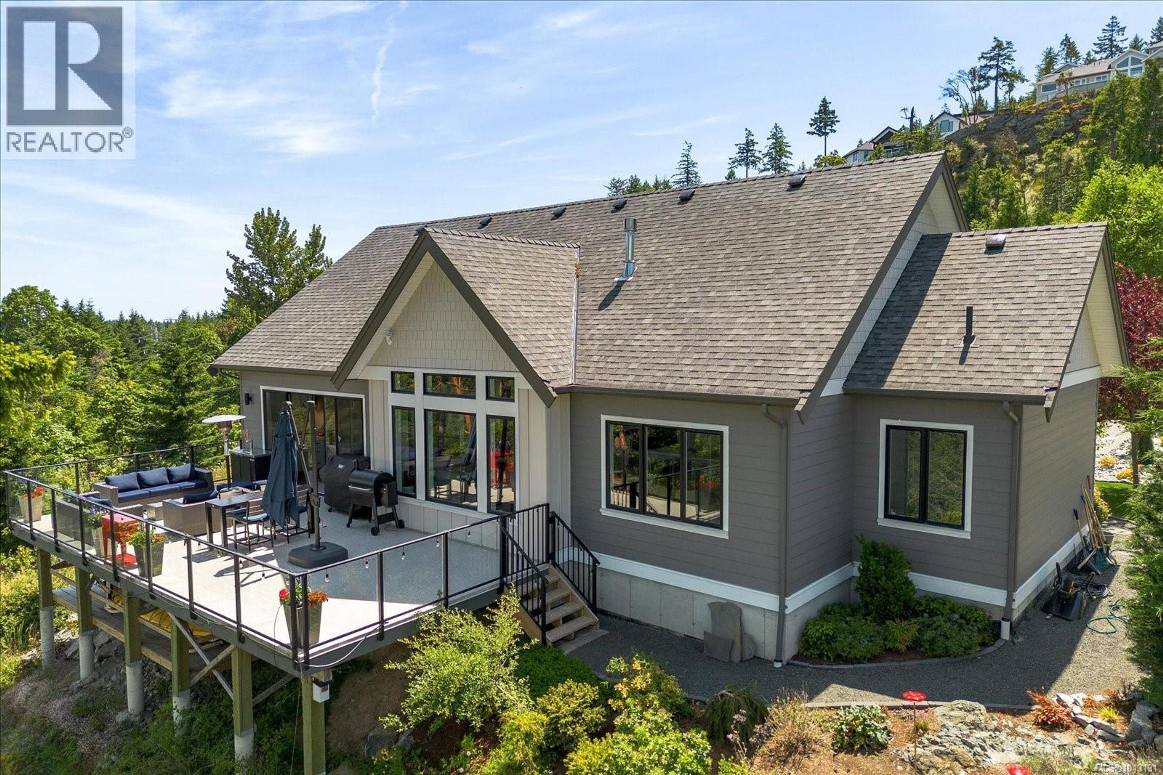 7336 High Ridge Cres, Lantzville - Exteriors - Photo 4