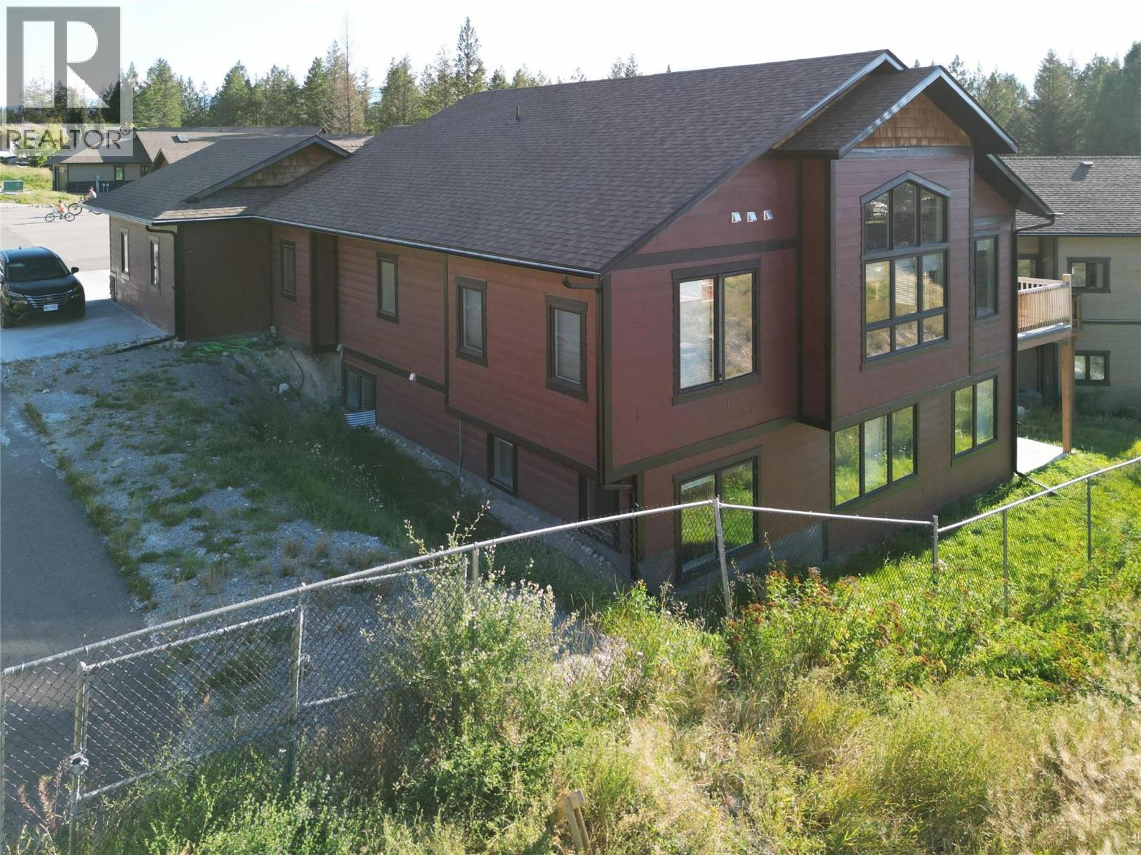 7305 Copperhorn Drive, Radium Hot Springs - Exteriors - Photo 5