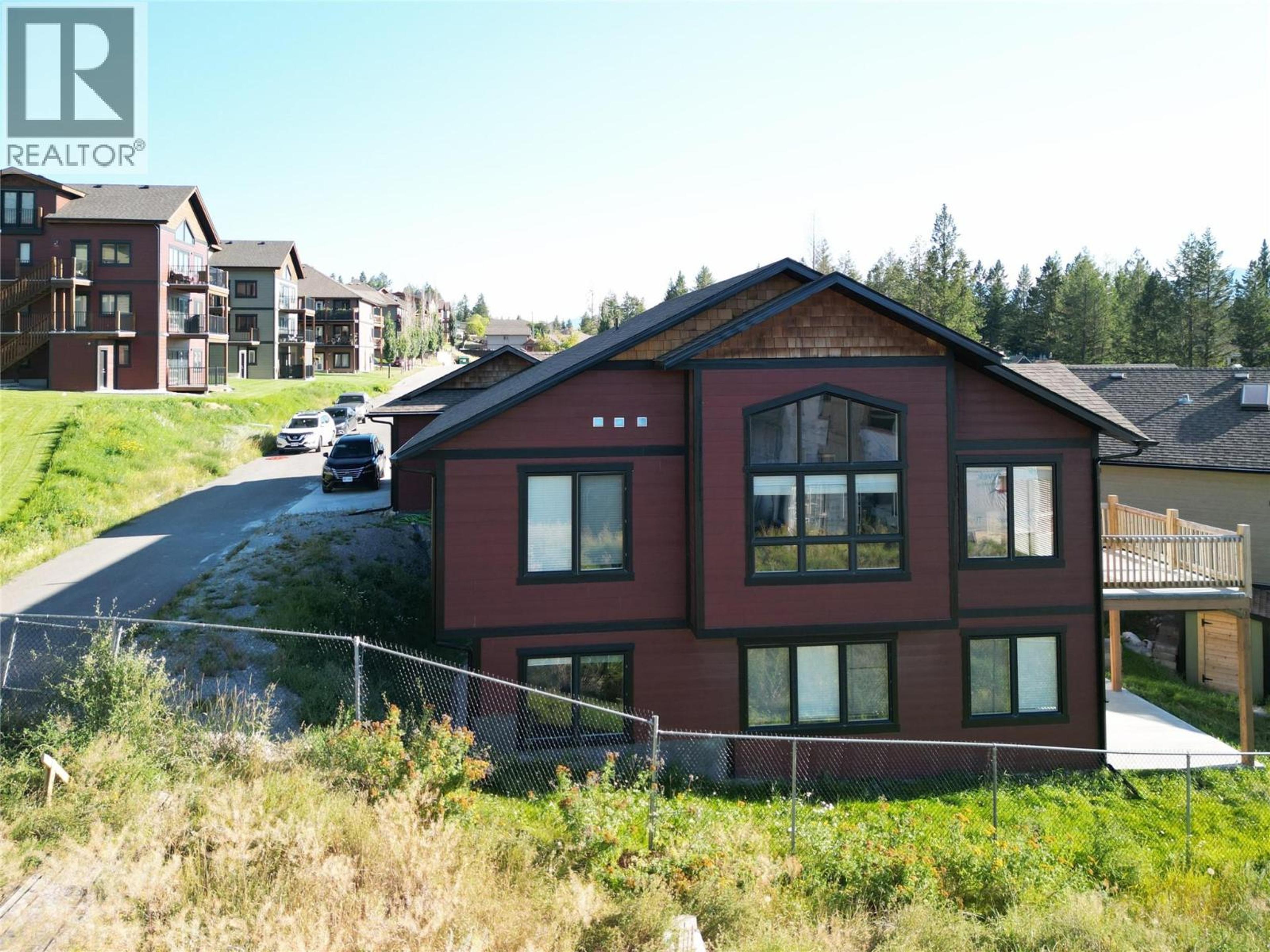 7305 Copperhorn Drive, Radium Hot Springs - Exteriors - Full Complex View - Photo 6