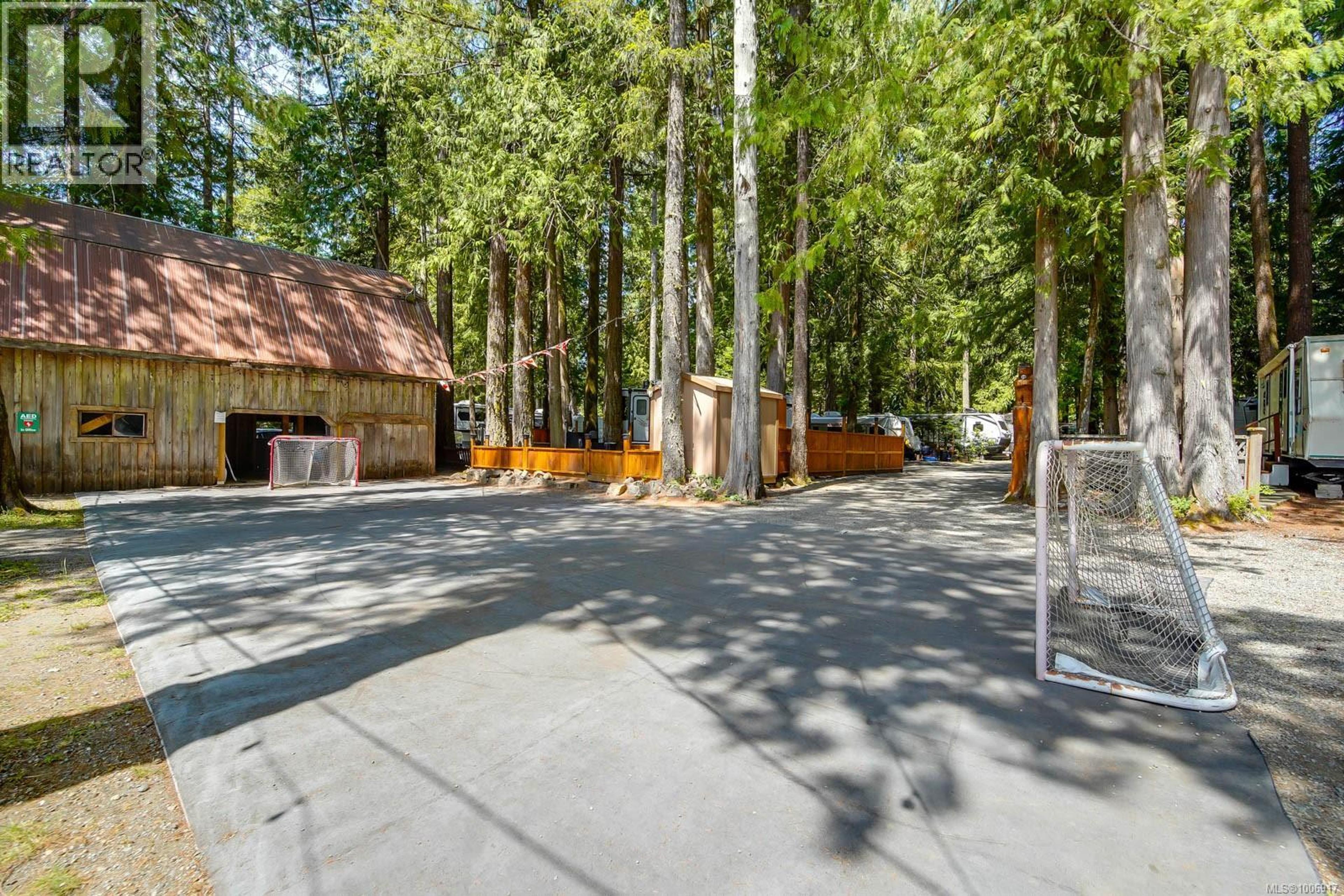 10324 Lakeshore Rd, Port Alberni - Exteriors - Full Complex View - Photo 2