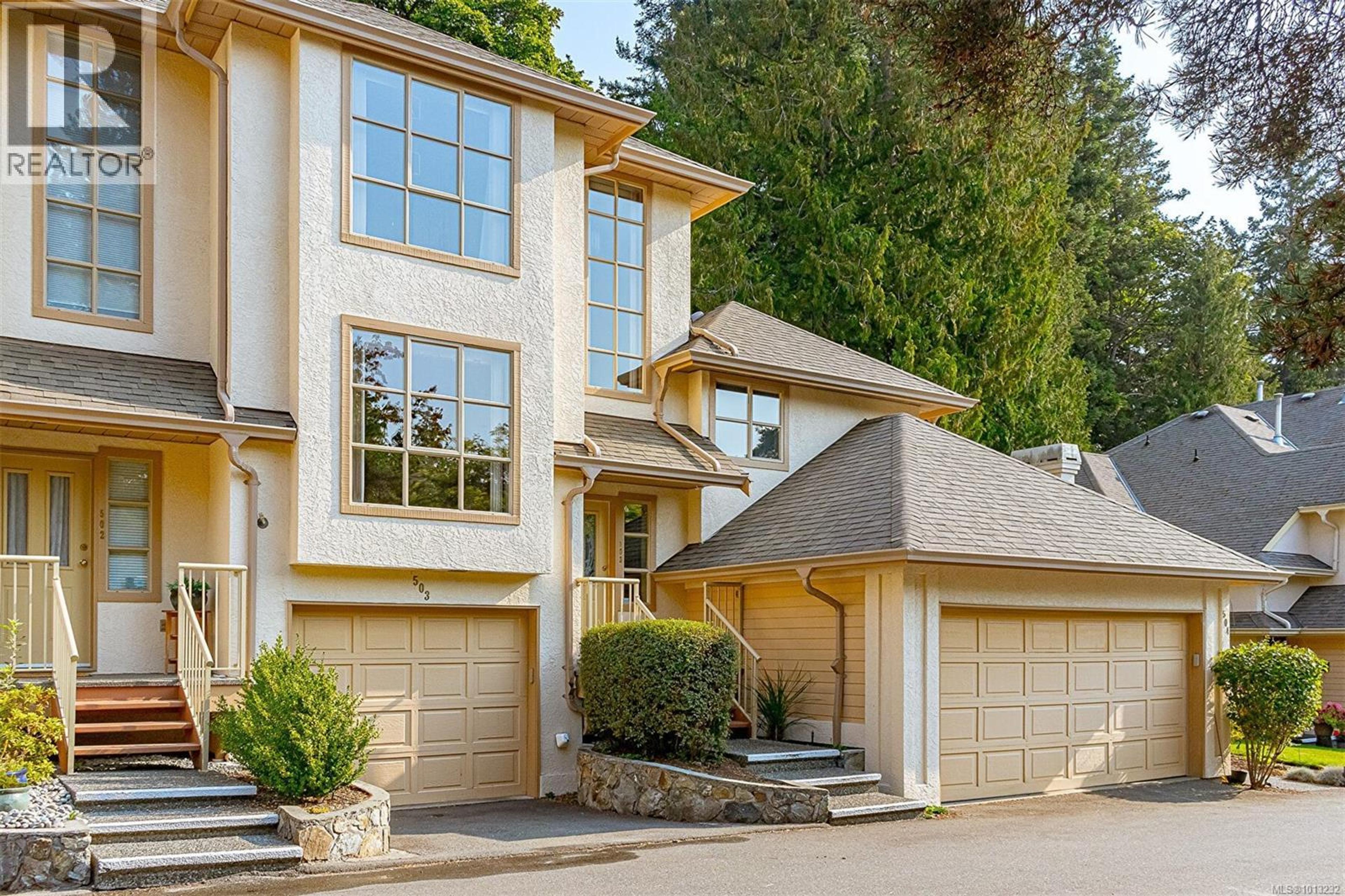 510 Marsett Pl, Saanich - Exteriors - Photo 5