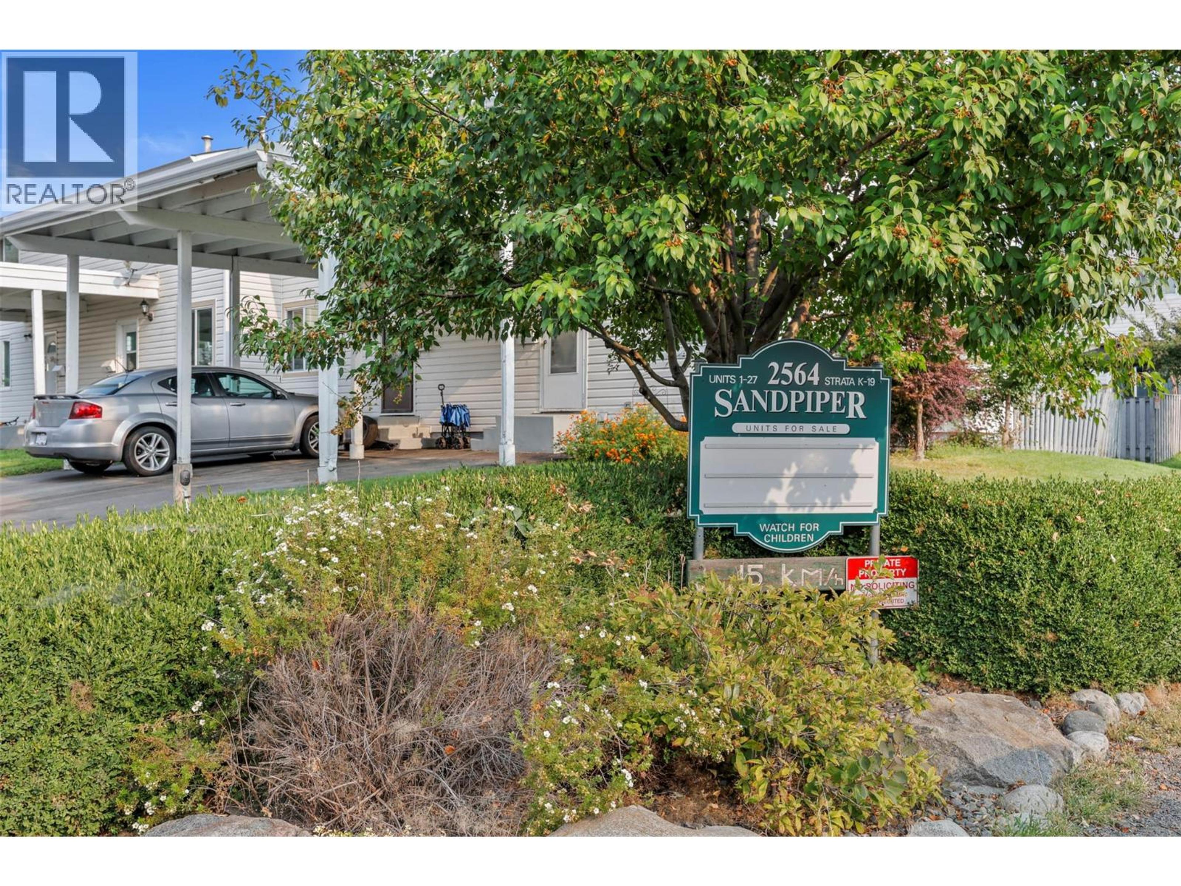 2564 Sandpiper Drive, Kamloops - Exteriors - Photo 2