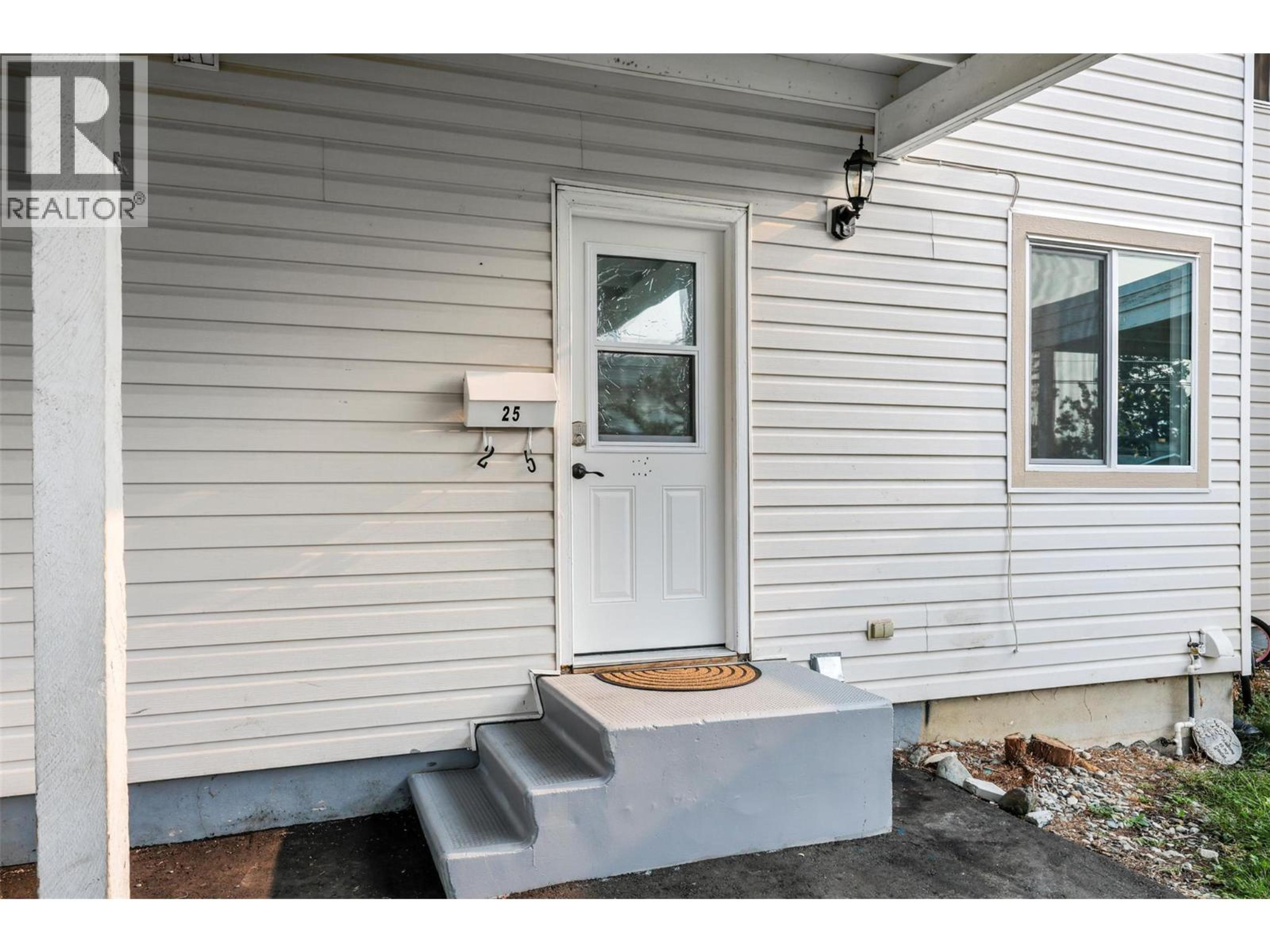 2564 Sandpiper Drive, Kamloops - Exteriors - Photo 5