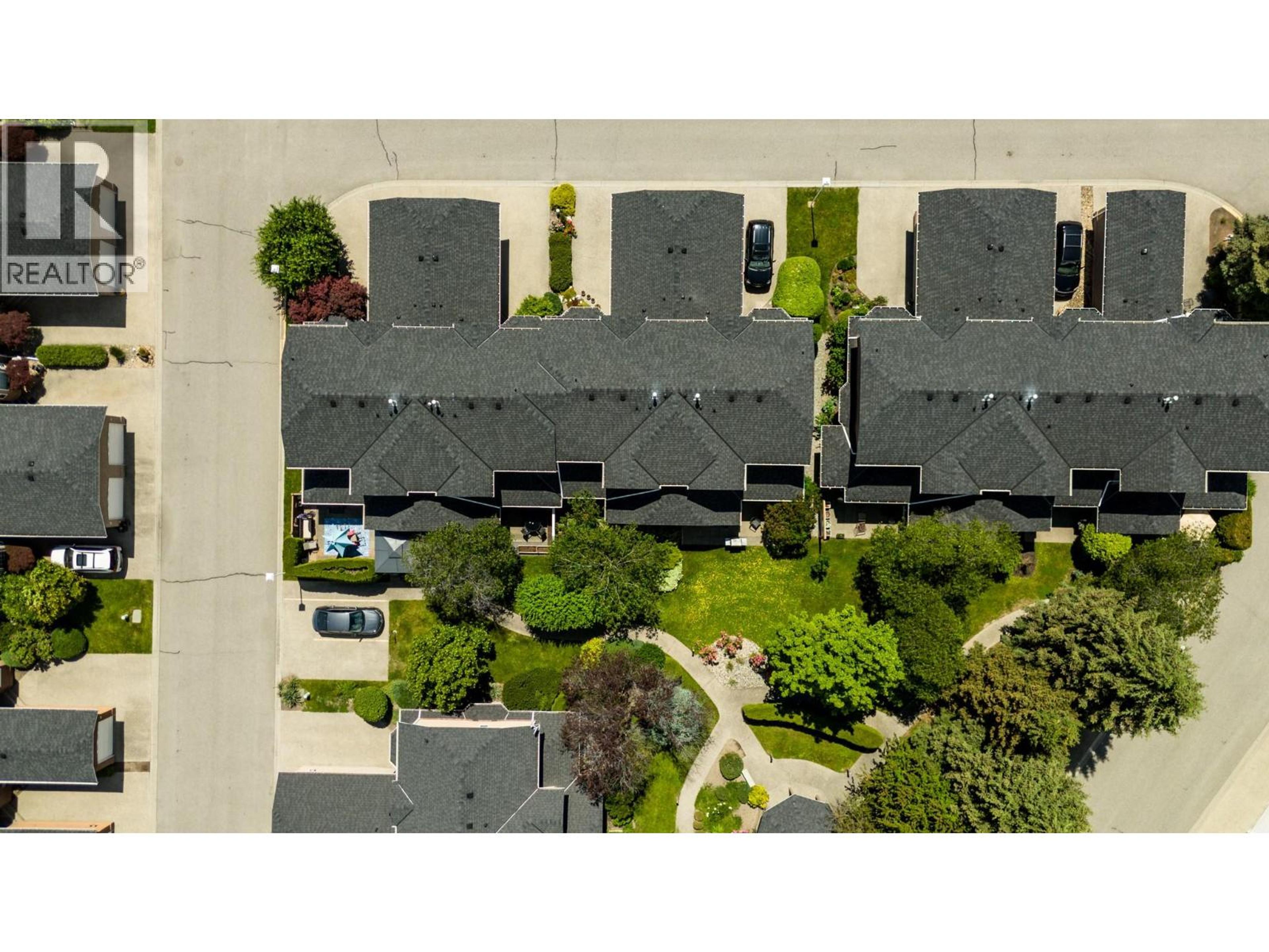 535 Glenmeadows Road, Kelowna - Exteriors - Full Complex View, Drone/Aerial View - Photo 4