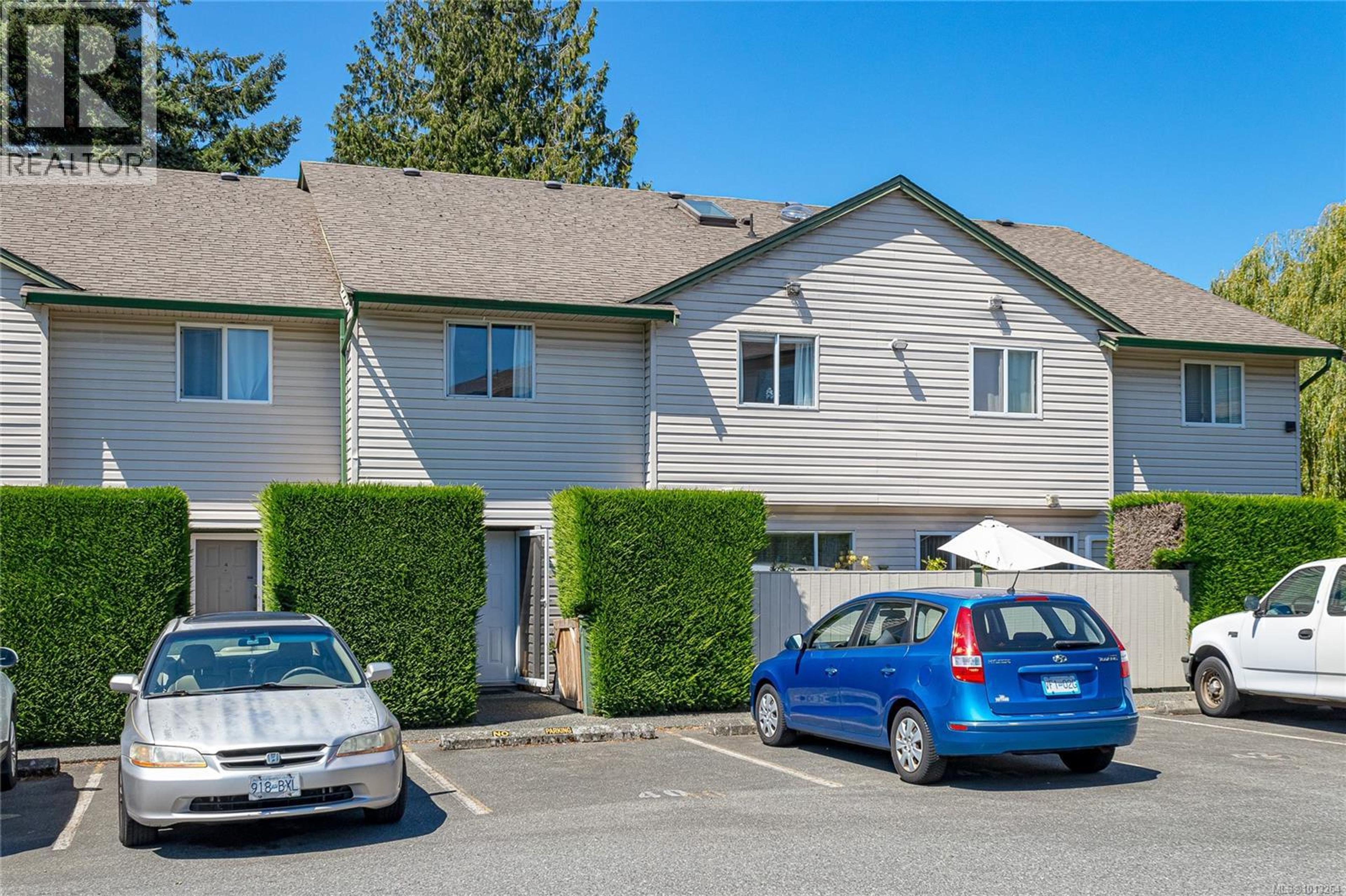 1912 Bowen Rd, Nanaimo - Exteriors - Photo 2