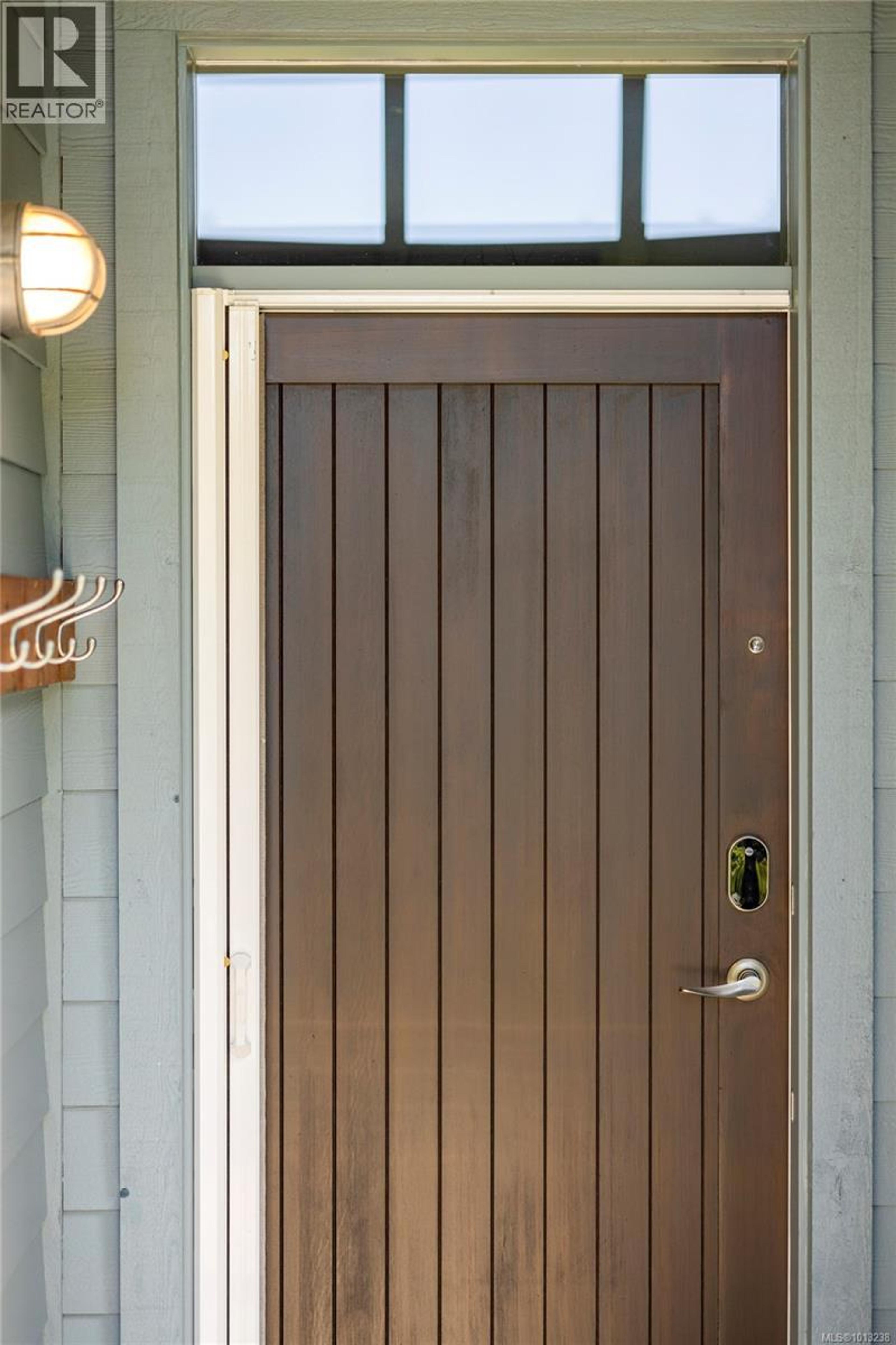 1059 Tanglewood Pl, Parksville - Exteriors - Photo 5