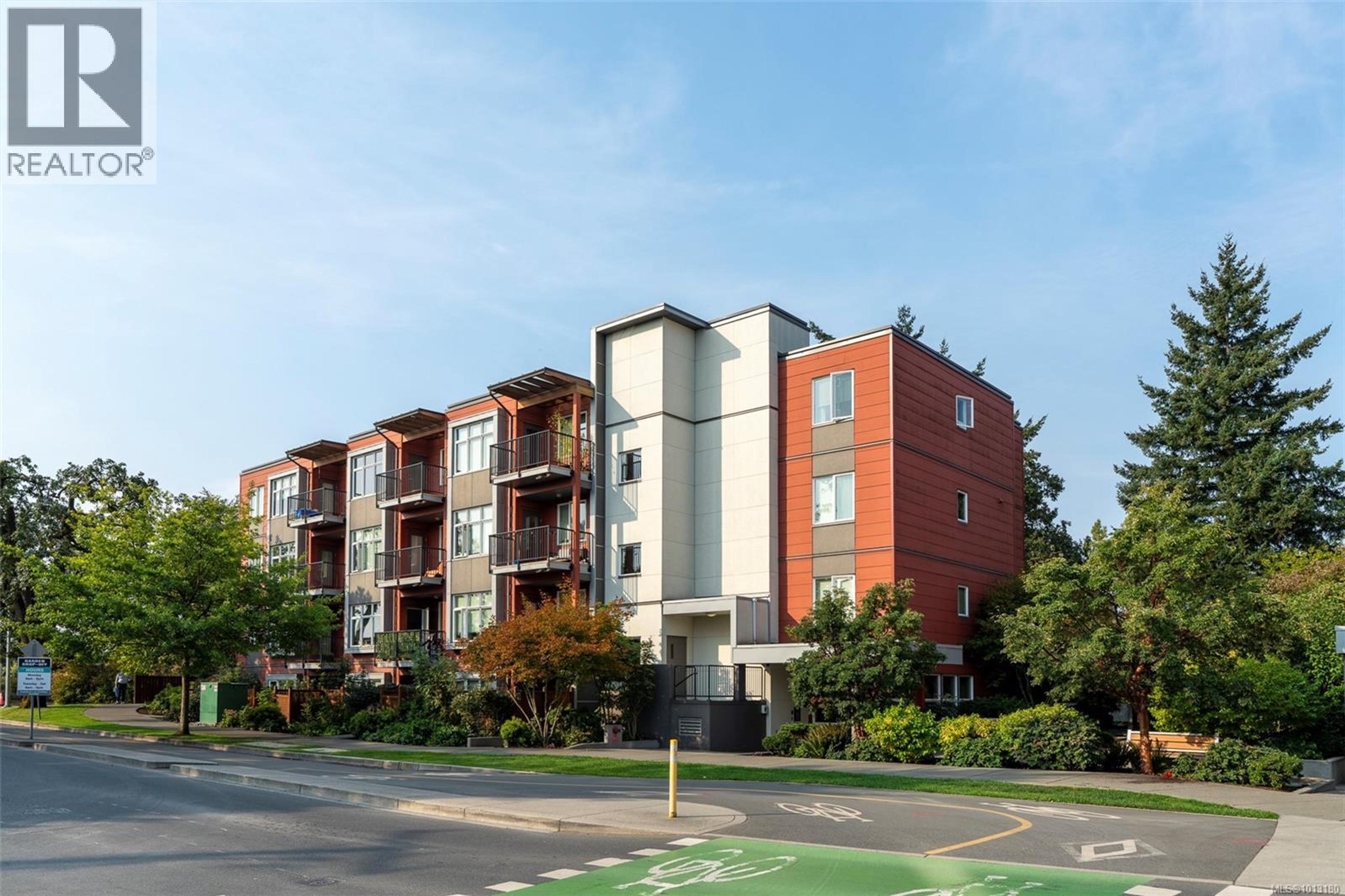 4030 Borden St, Saanich - Exteriors - Photo 1