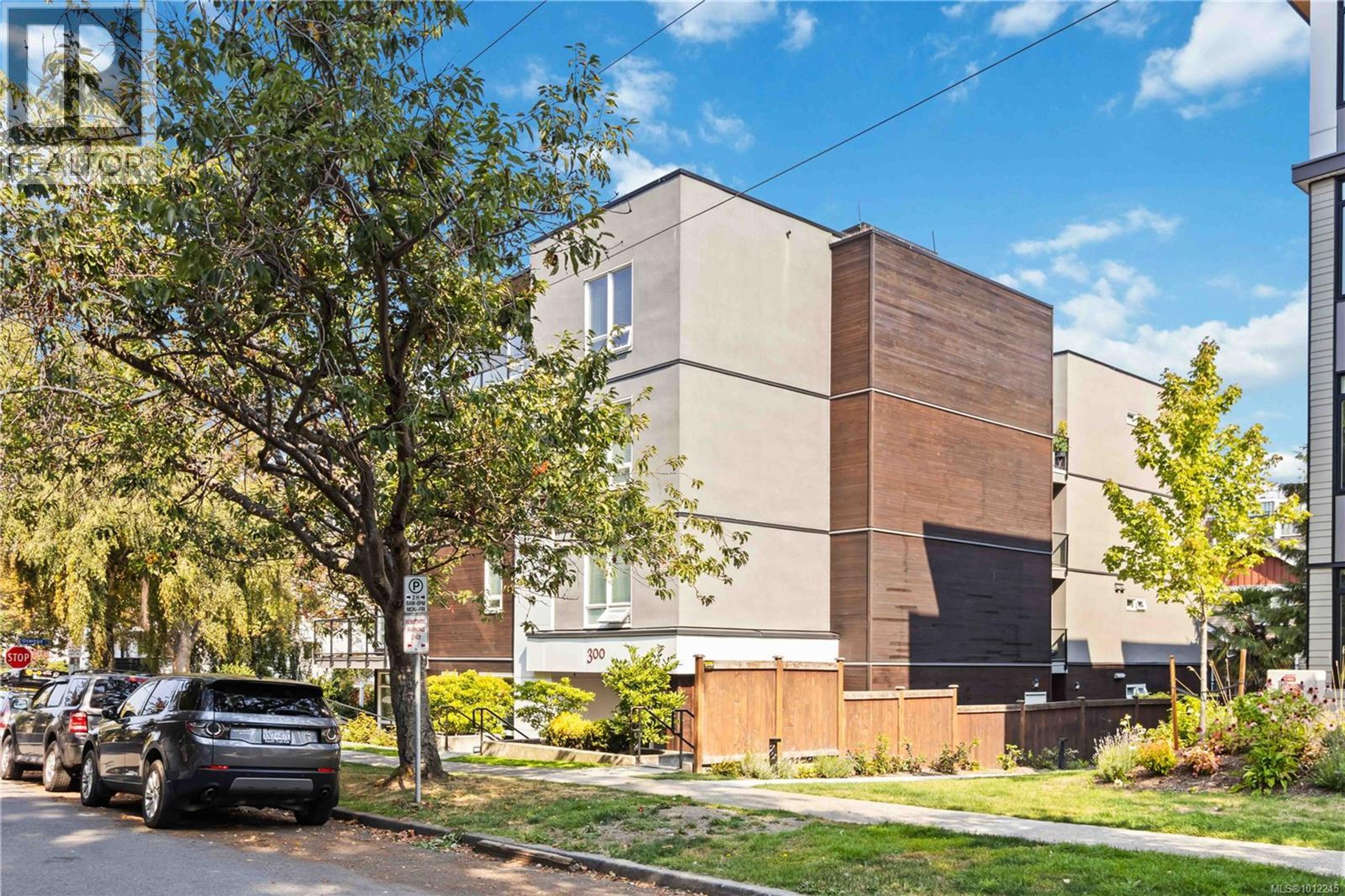 300 Michigan St, Victoria - Exteriors - Photo 3