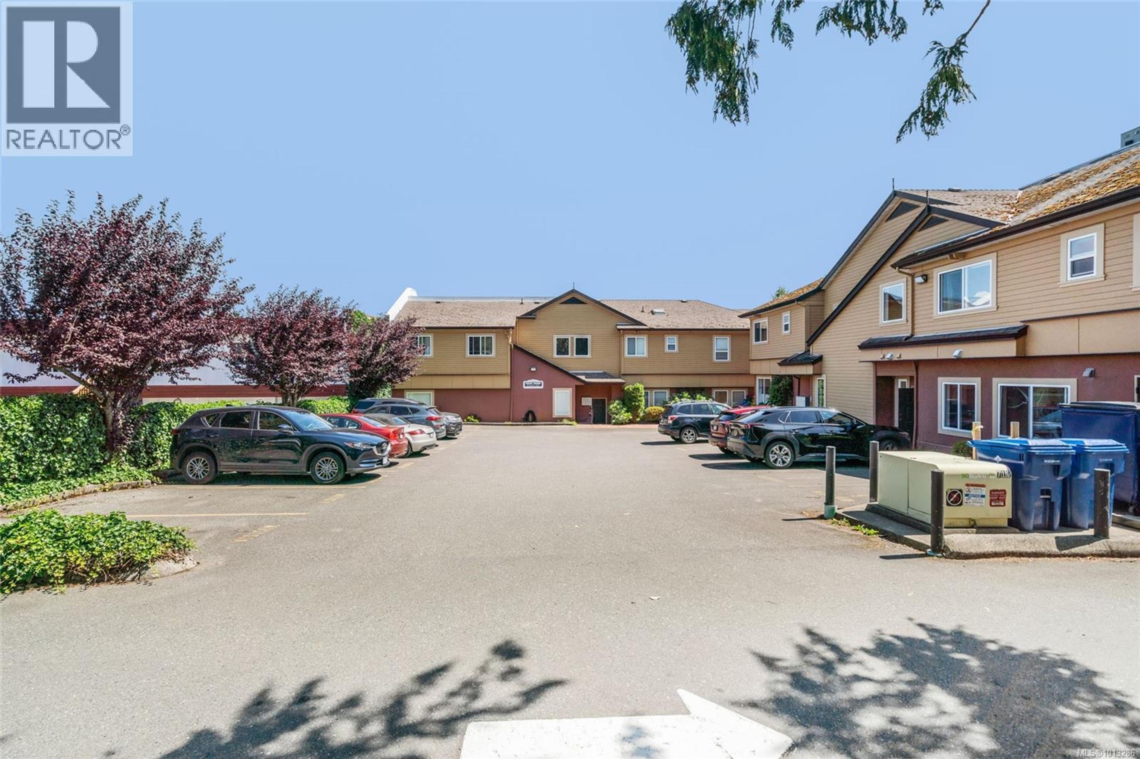 161 Fern Rd, Qualicum Beach - Exteriors - Full Complex View - Photo 2