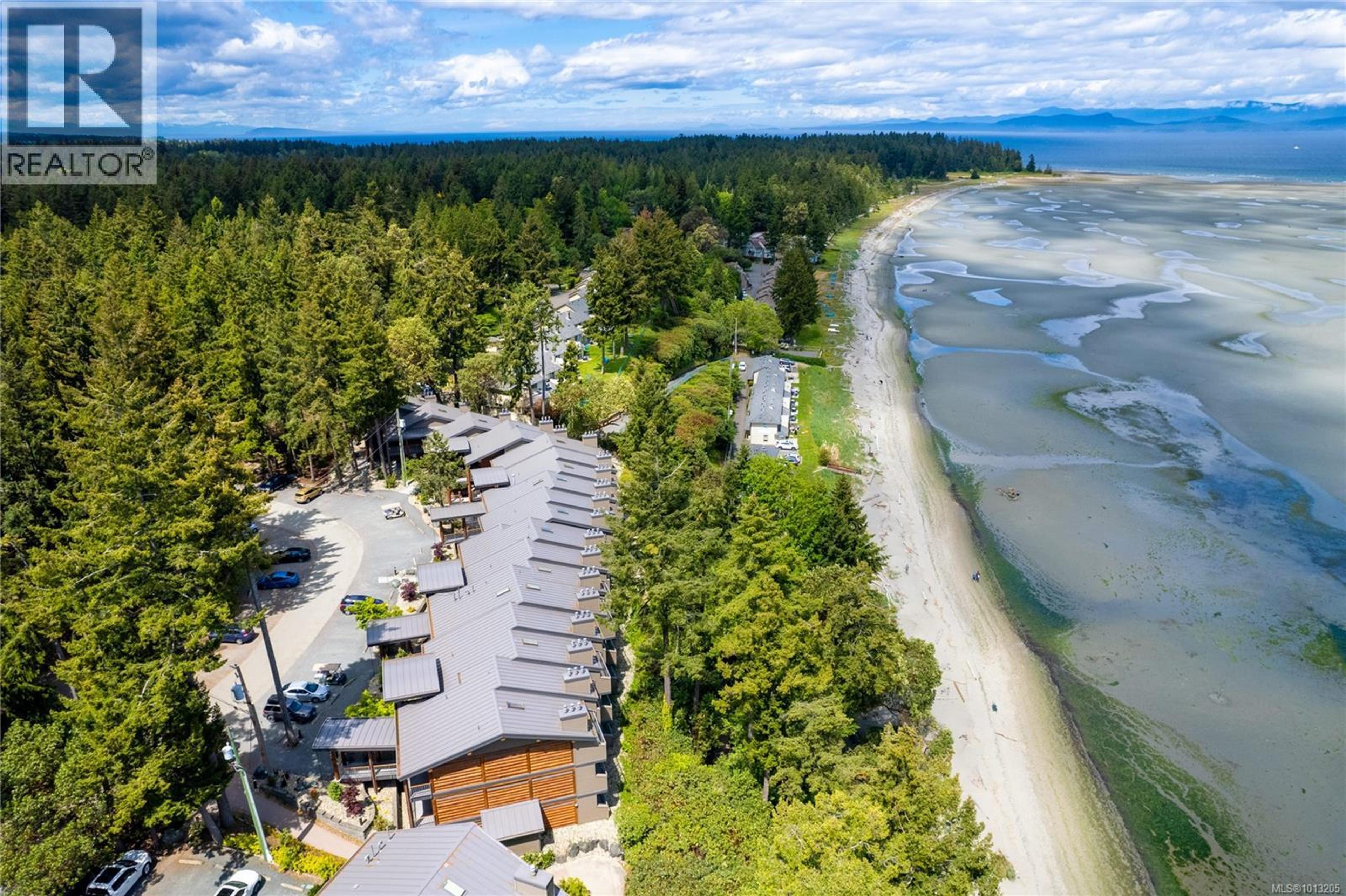1155 Resort Dr, Parksville - Exteriors - Full Complex View, Drone/Aerial View - Photo 3