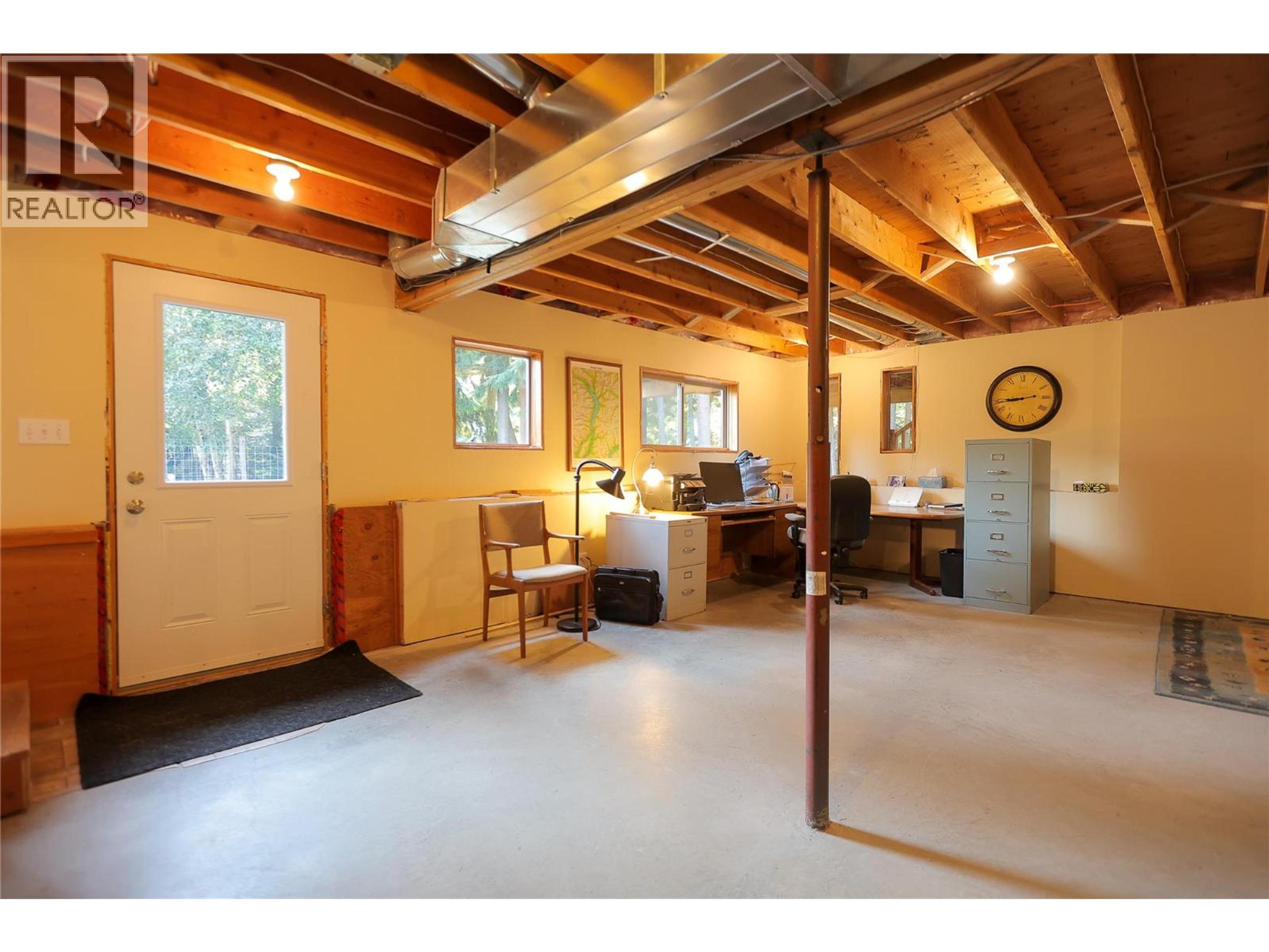 2663 STORBO HEIGHTS ROAD - Image 25